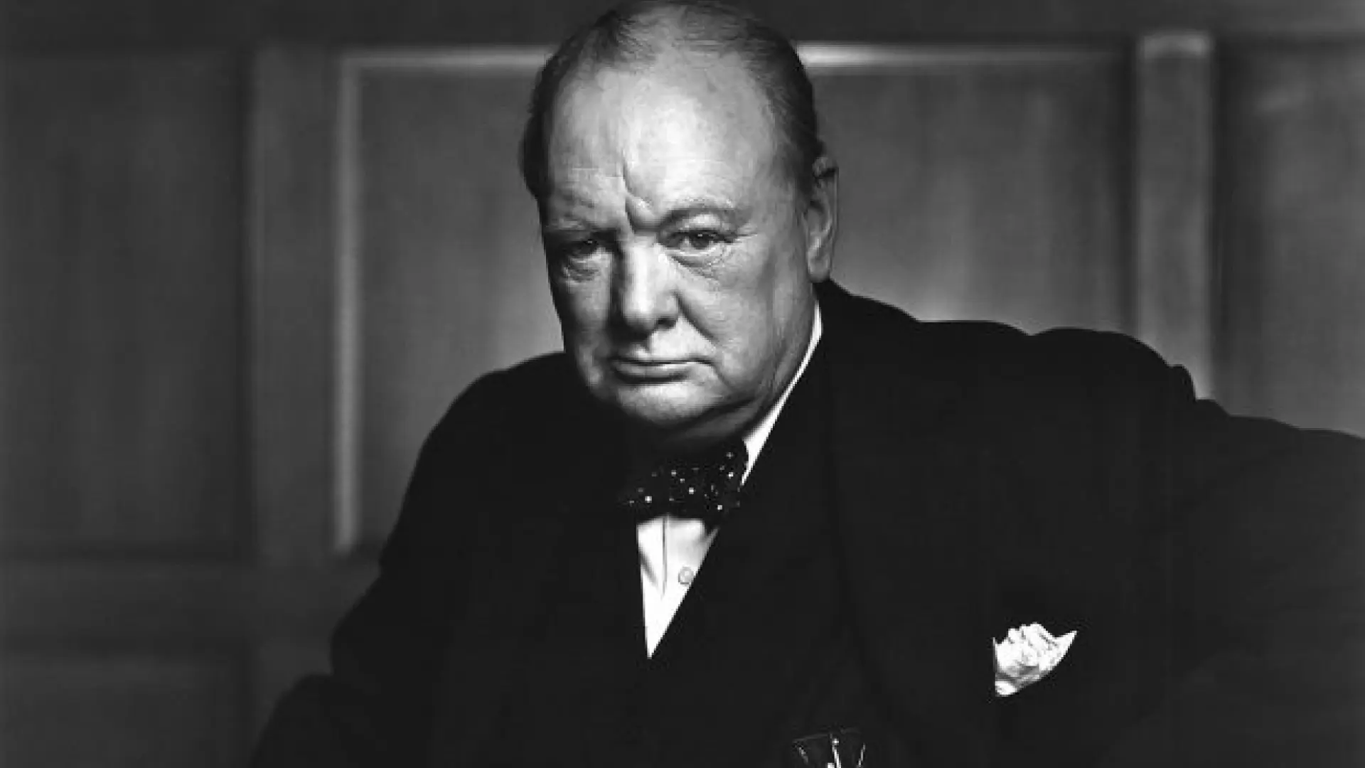 La rocambolesca historia de Churchill con el Nobel de la Paz: no se lo otorgaron como a Trump y acabó recibiendo... el de Literatura