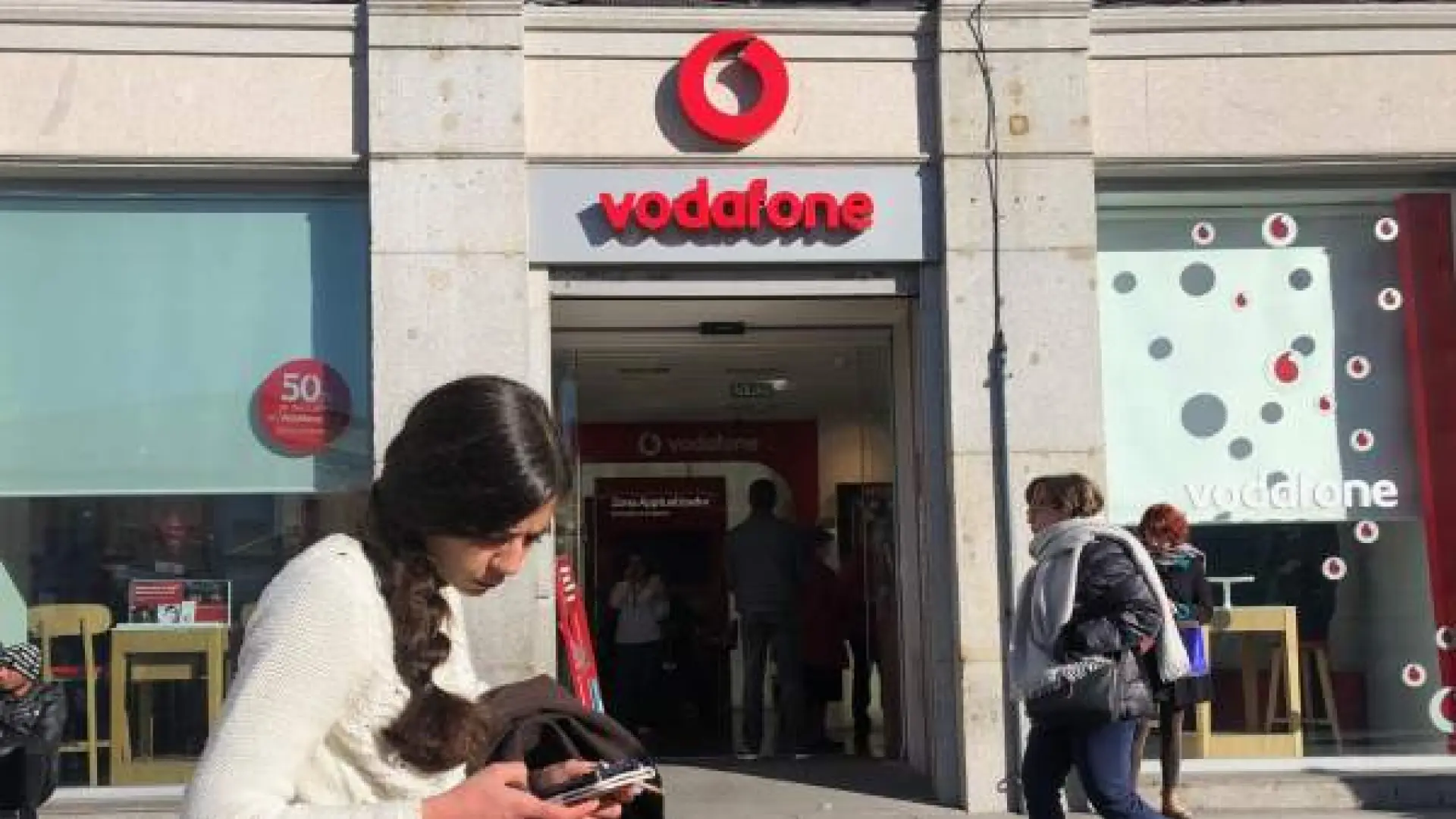 El Servicio De Atención Al Cliente Y Ventas De Vodafone Sigue Dañado
