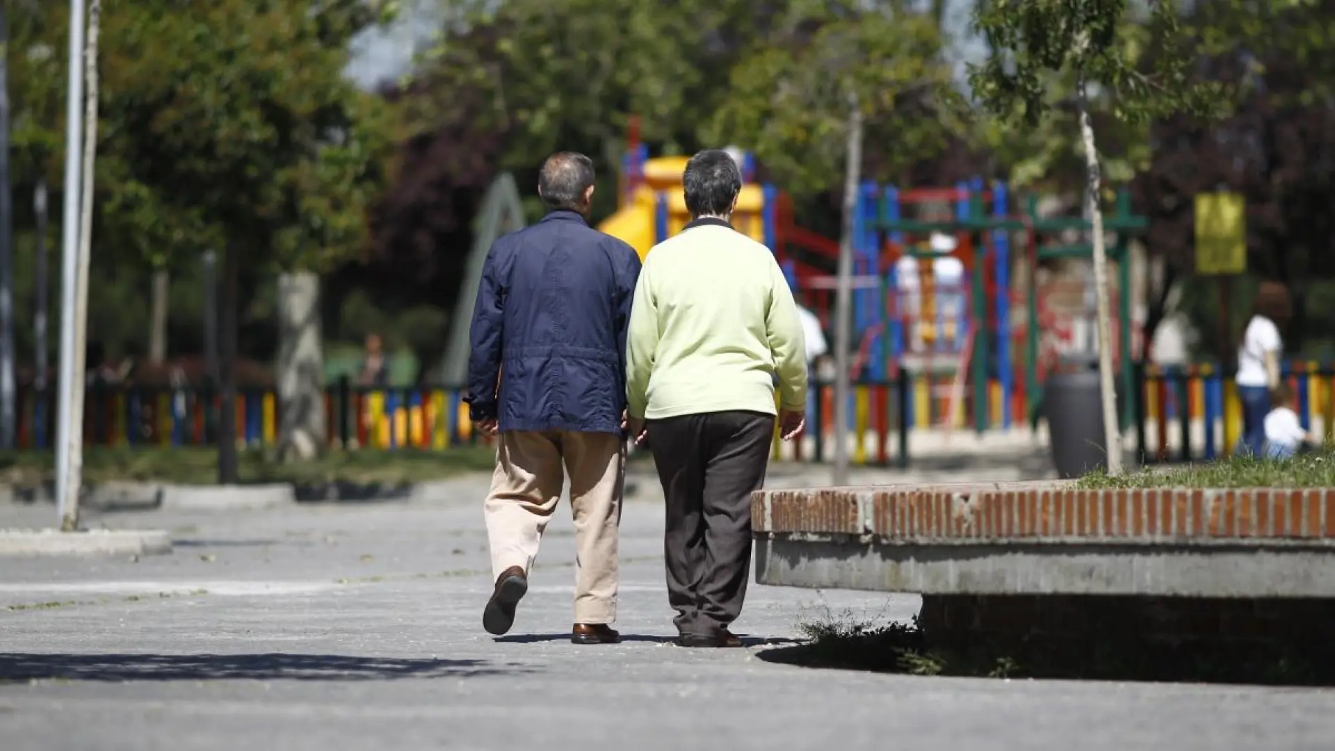 España suma un jubilado cada 7 minutos, 220 al día, y la edad media ya supera los 75 años