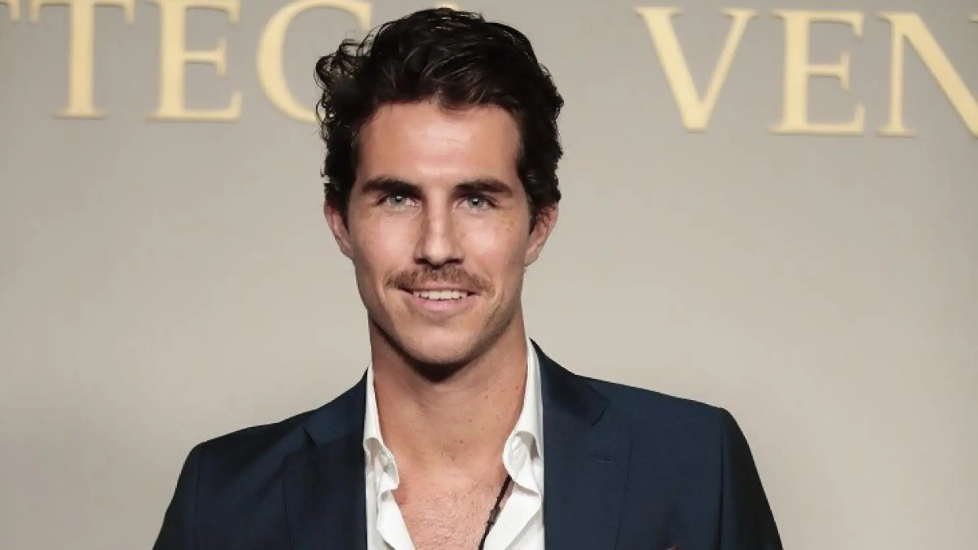 Quién es Beltrán Lozano, el primo lejano de Felipe VI que triunfa como