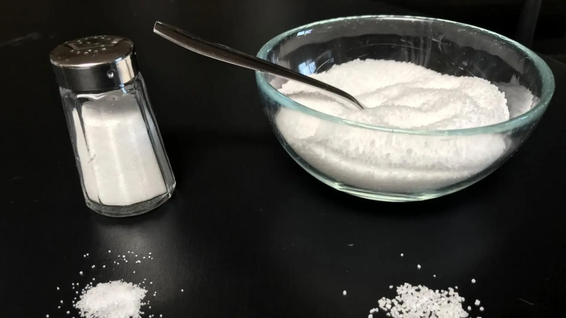 
         Esta es la cantidad exacta de alimentos salados que puedes consumir sin poner en riesgo tu salud 
    