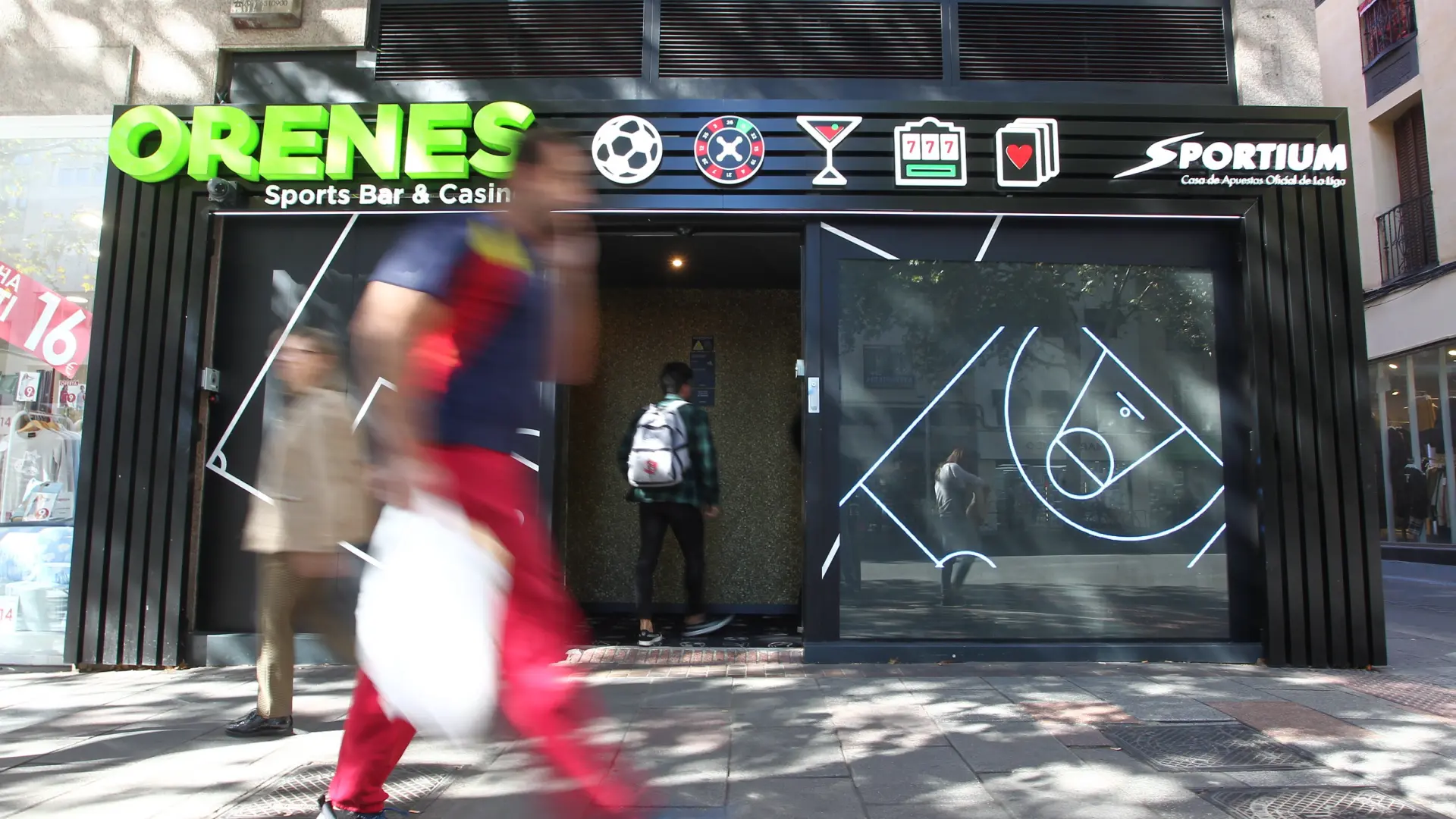 Uno de cada cinco adolescentes admite haber apostado dinero en el juego en alguna ocasión y la edad media de inicio es a los 14 años
