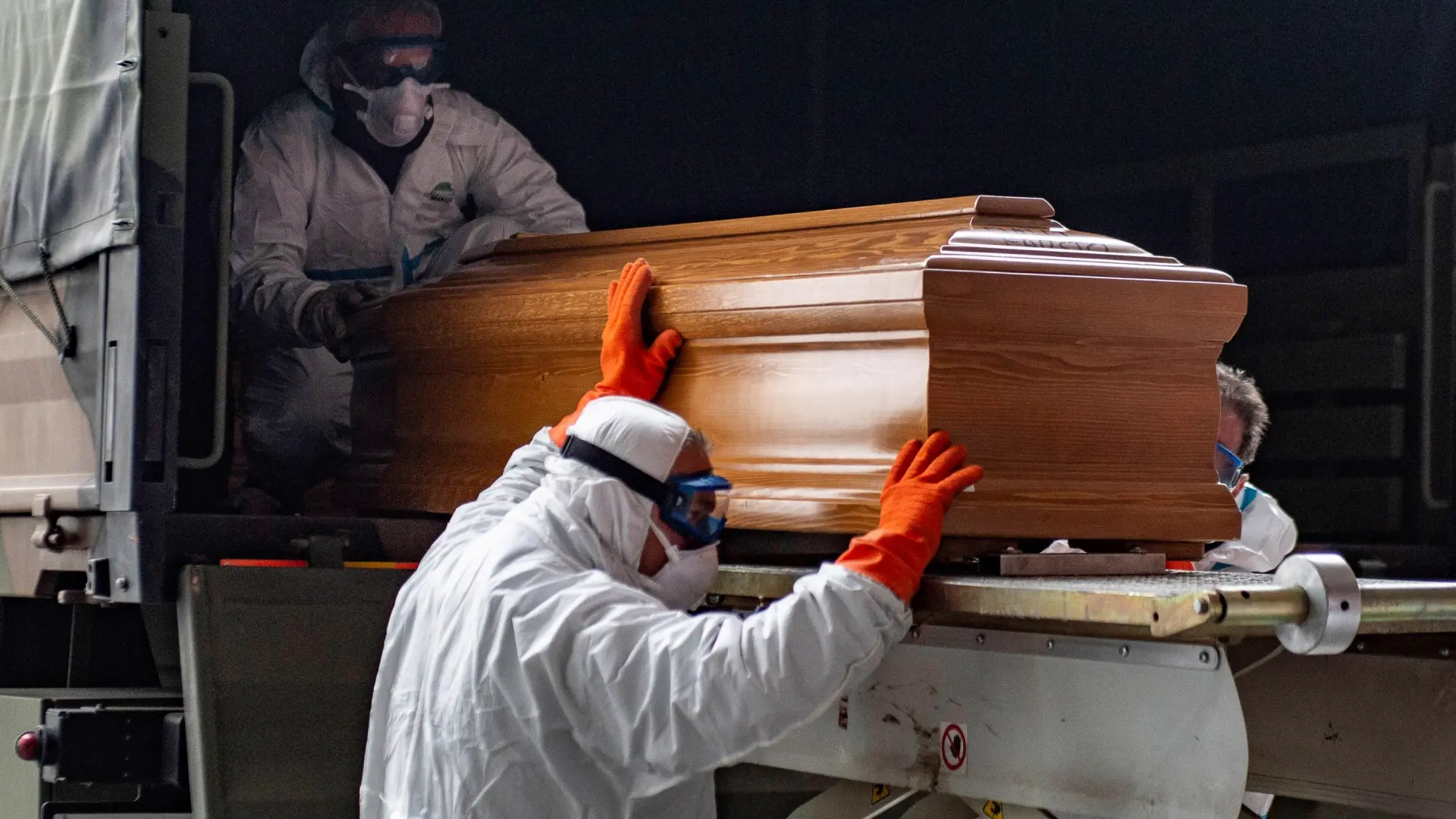 Acusan a varias funerarias belgas de "comprar" cadáveres en residencias de ancianos y en un hospital
