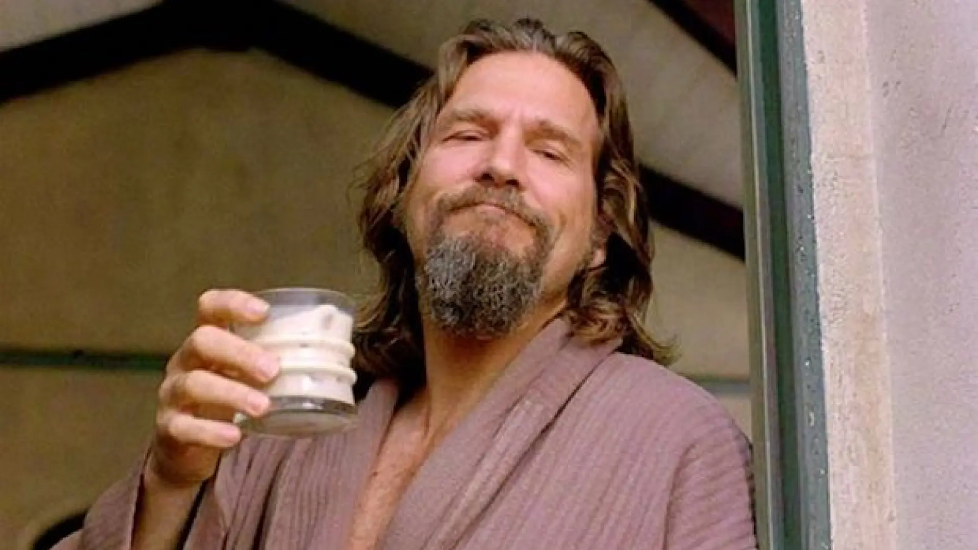 Jeff Bridges vuelve a ser El Nota para lanzar un mensaje a Donald Trump: "¿Podemos calmarnos todos un poco, hostias?"