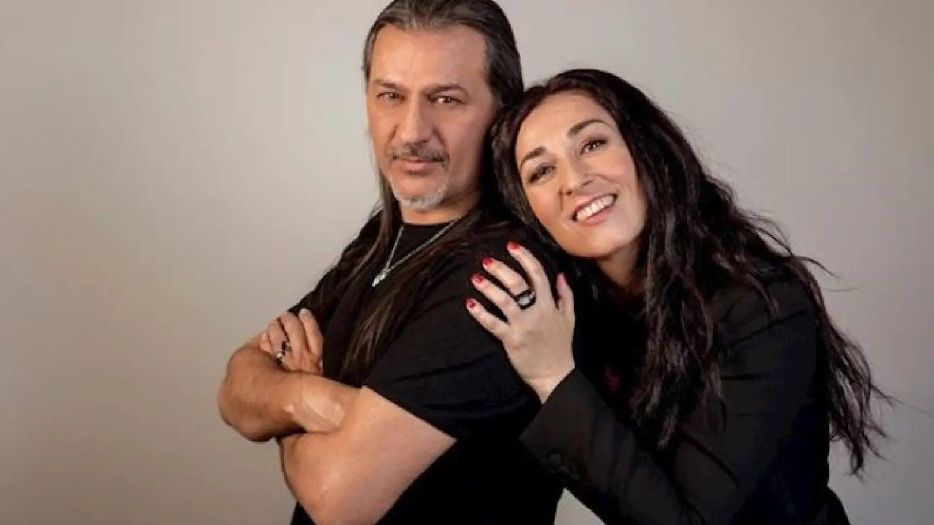 Dioni, de Camela, sigue sin recuperarse de su problema de salud y el dúo se ve obligado a cancelar más conciertos de su gira