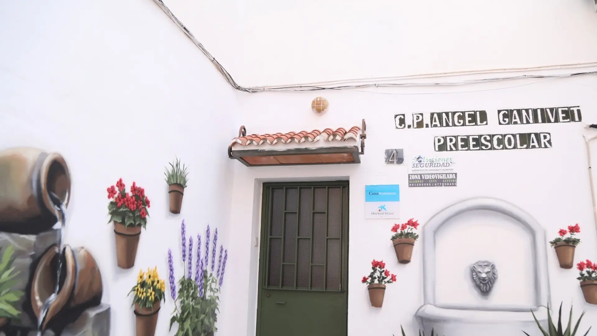 Un nuevo mural del proyecto 'Málaga Más Bella' embellece la fachada del