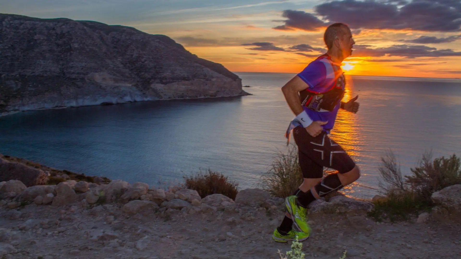 
         Un estudio relaciona carreras de larga distancia y envejecimiento prematuro: "No sabemos cuánto tarda el cuerpo en repararlo" 
    
