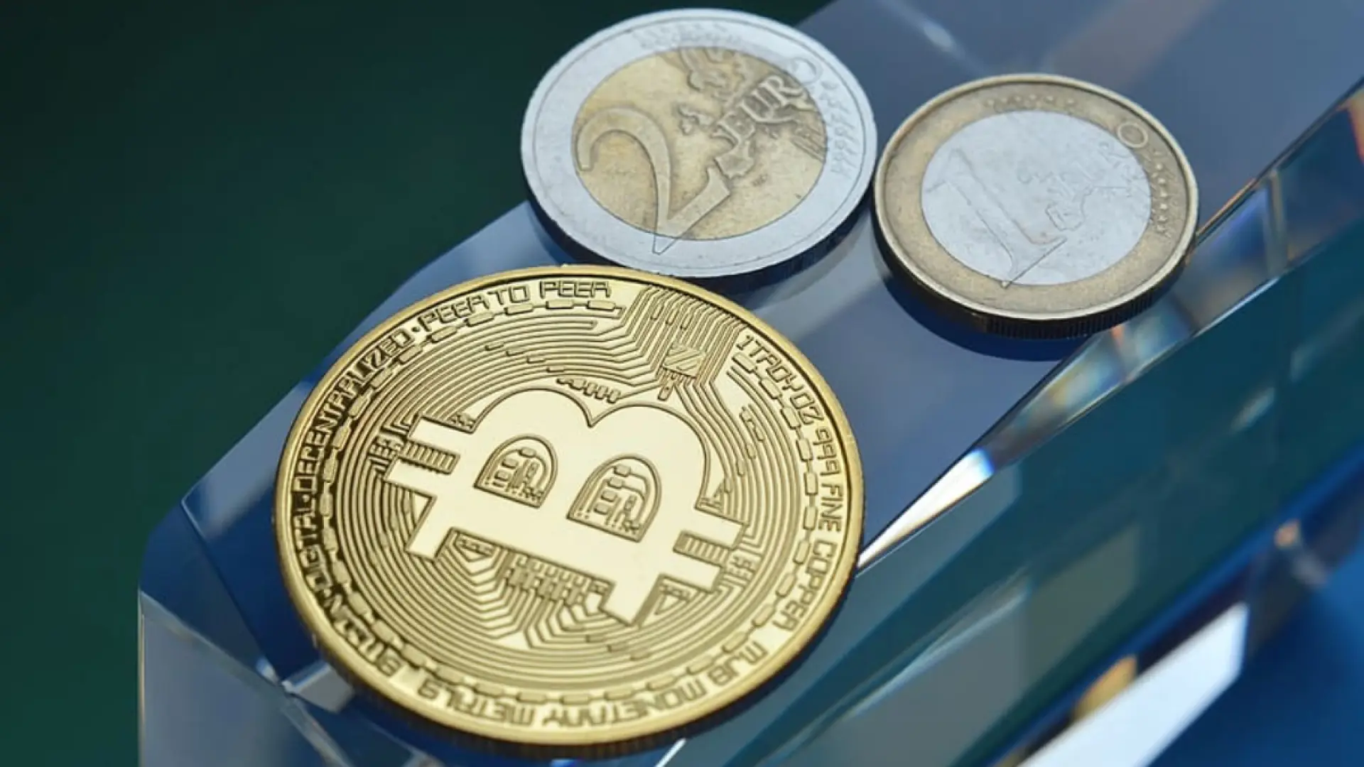 La Declaración de la Renta incluye este año una casilla para las  criptomonedas, ¿para qué sirve?