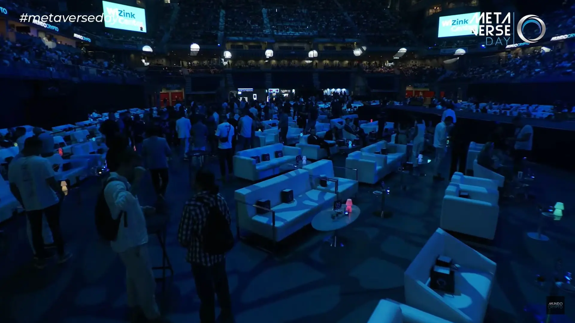 Vídeo: Siete mil jóvenes asisten al polémico evento de Mundo Crypto en  Madrid