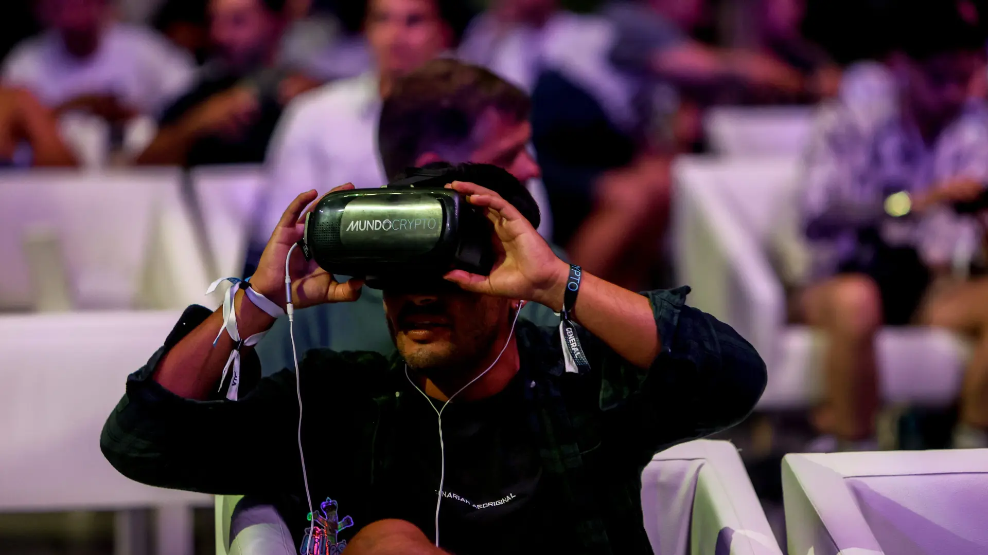 Mundo Crypto asegura que devolverá el dinero que cobró a modo de depósito a  todos los asistentes de su polémico evento en Madrid