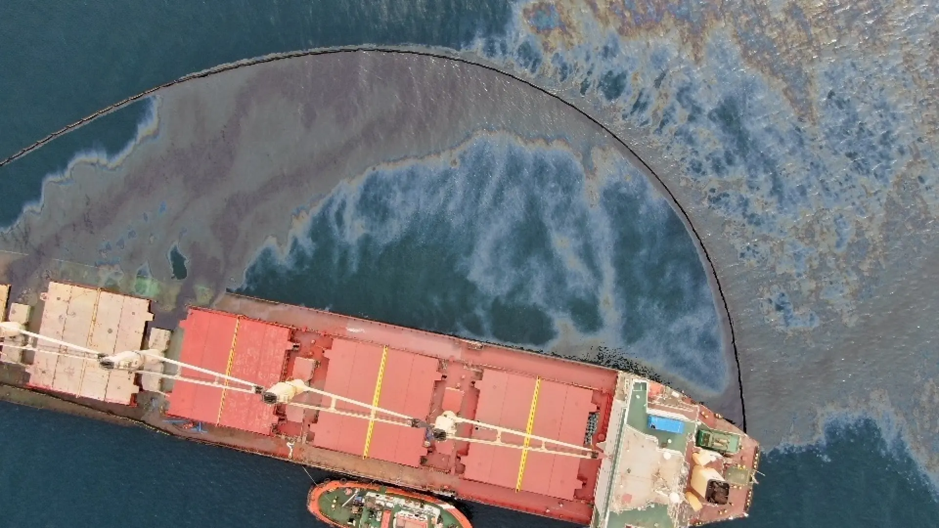 Gibraltar Confirma La Fuga De Fueloil Pesado Del Buque Granelero Que Se Está Hundiendo Frente A Gibraltar Confirma La Fuga De Fueloil Pesado Del Buque Granelero Que Se Está Hundiendo Frente A