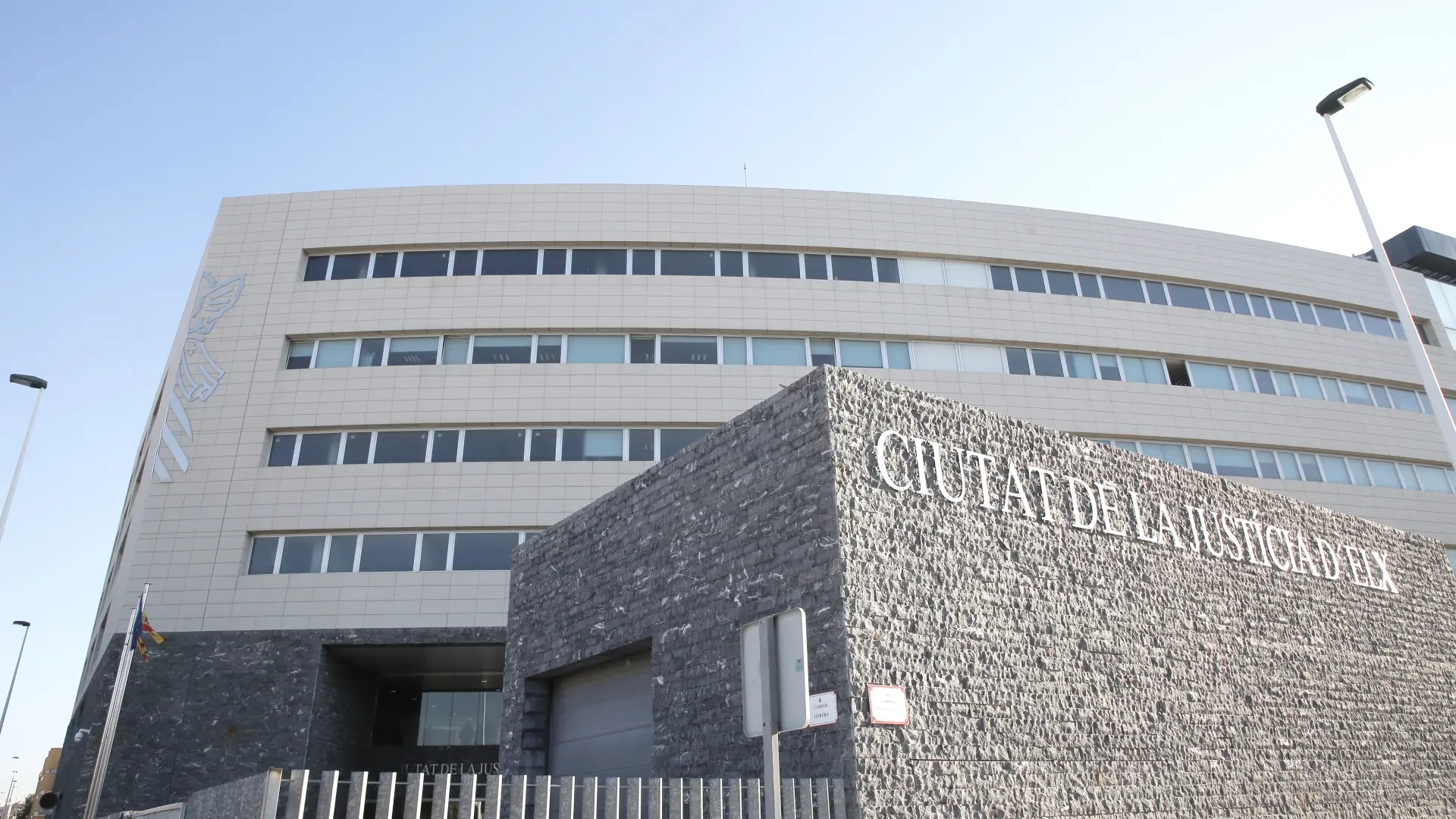 Fiscalía pide prisión permanente revisable para la pareja acusada de asesinar al bebé de ella en Fiscalía pide prisión permanente revisable para la pareja acusada de asesinar al bebé de ella en