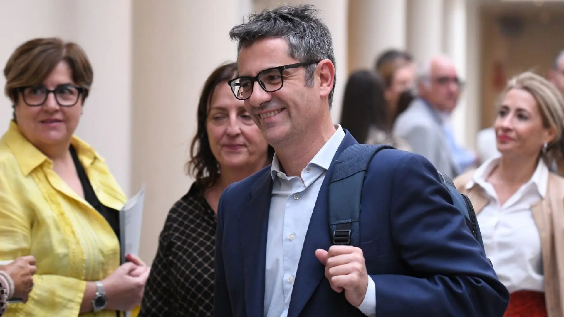 Sánchez lanza a Bolaños como candidato para arrebatar a Almeida la