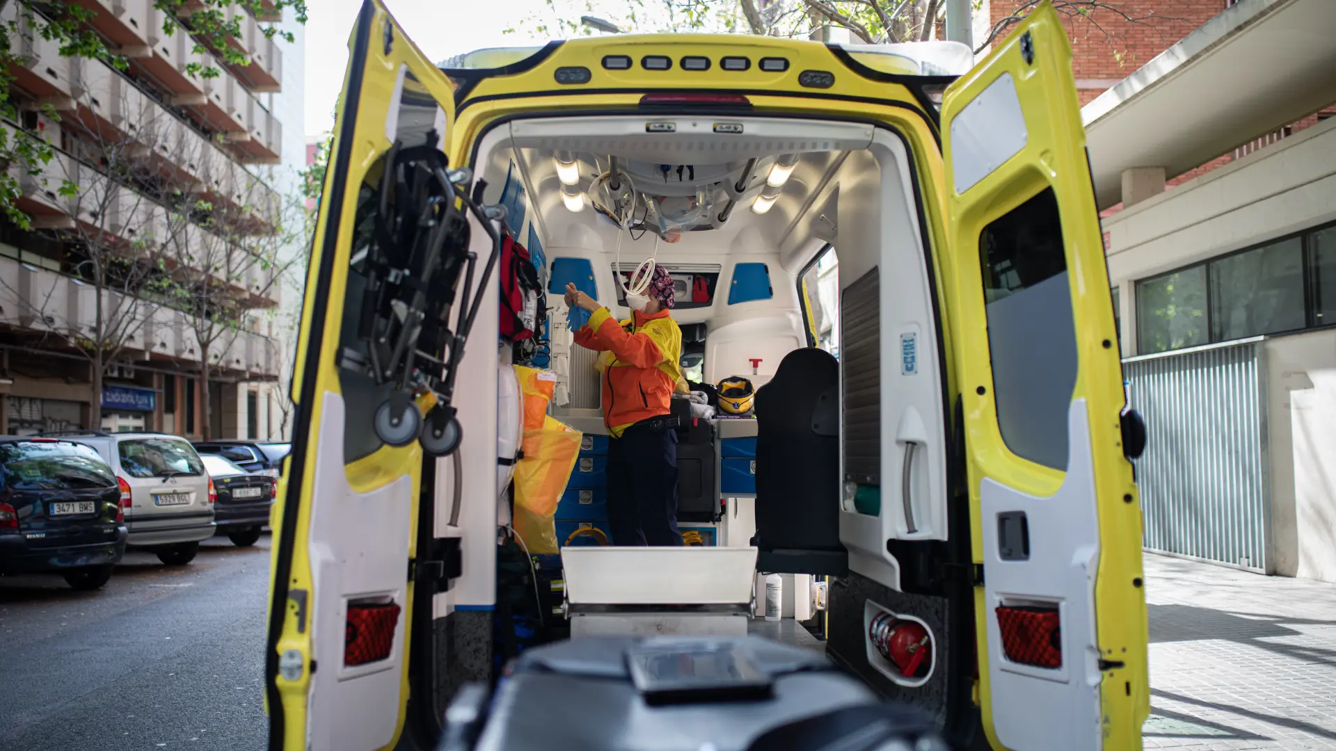 Dos menores mueren en accidentes ocurridos en Calpe y A Coruña: una bebé fallece atropellada y un niño de dos años en su casa