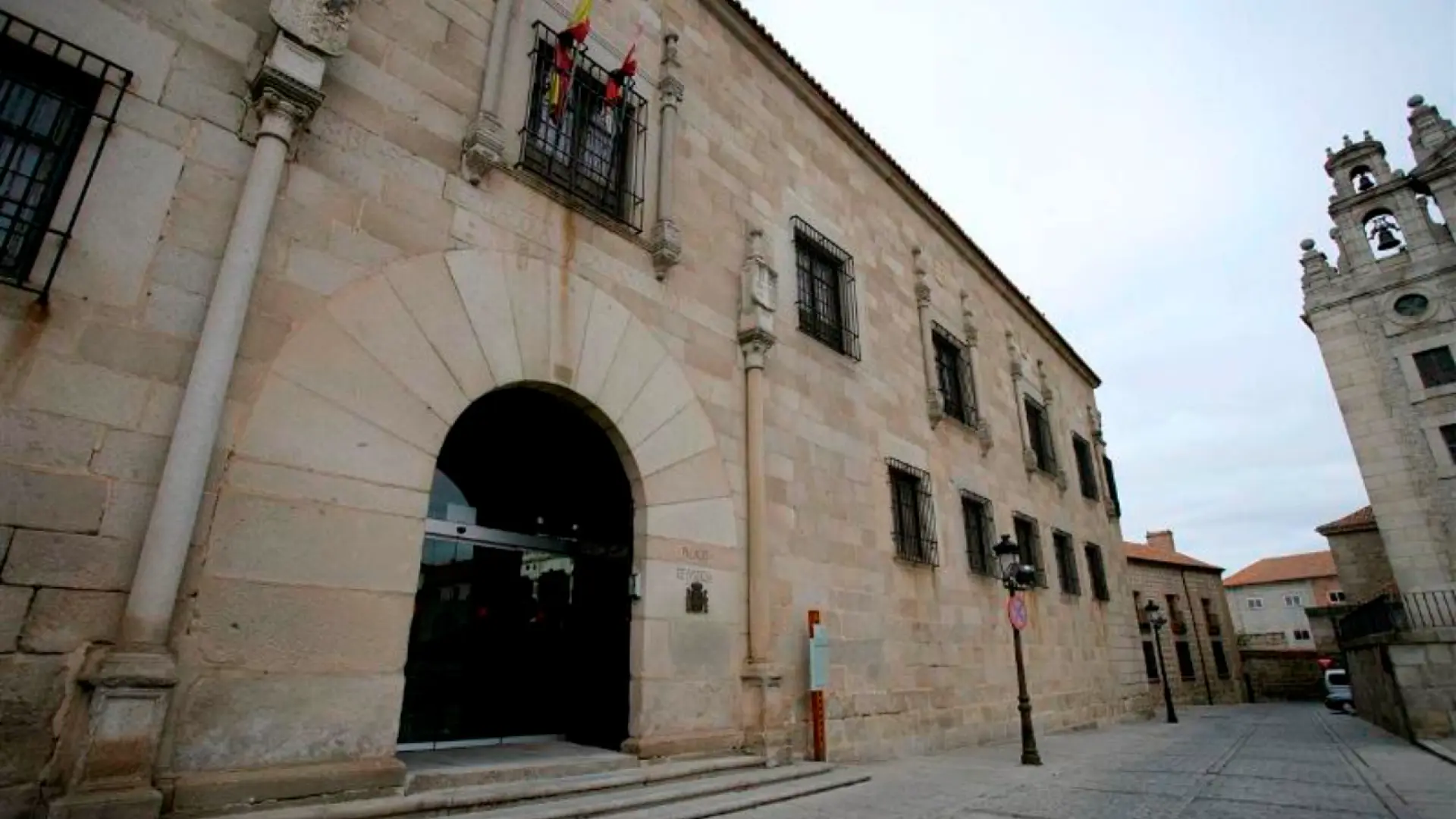 Condenado en Ávila por agredir sexualmente a la hija de su expareja, de 13 años