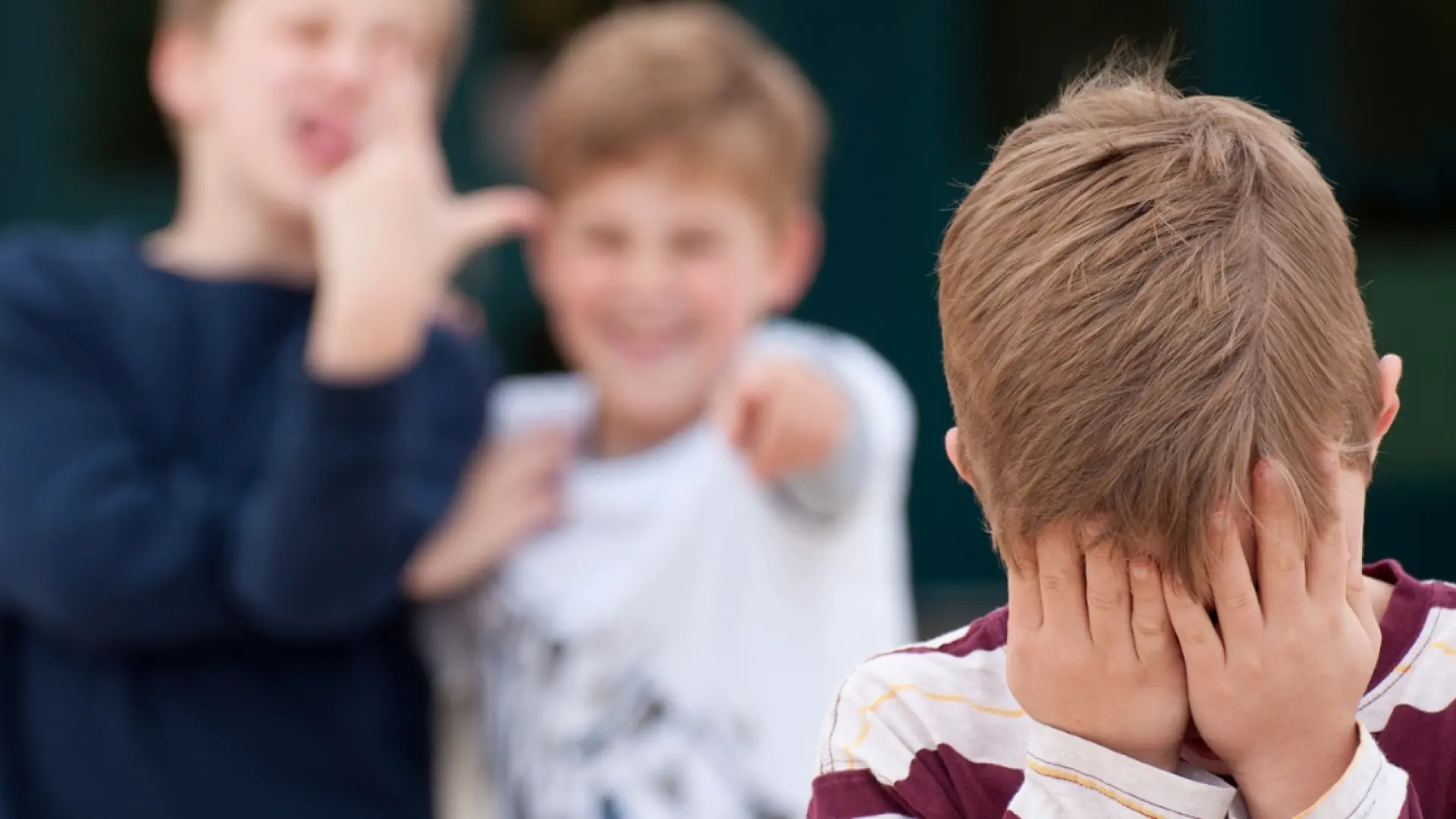 La madre de Nahuel, un niño con autismo, exige un centro "seguro" tras sufrir acoso en tres colegios