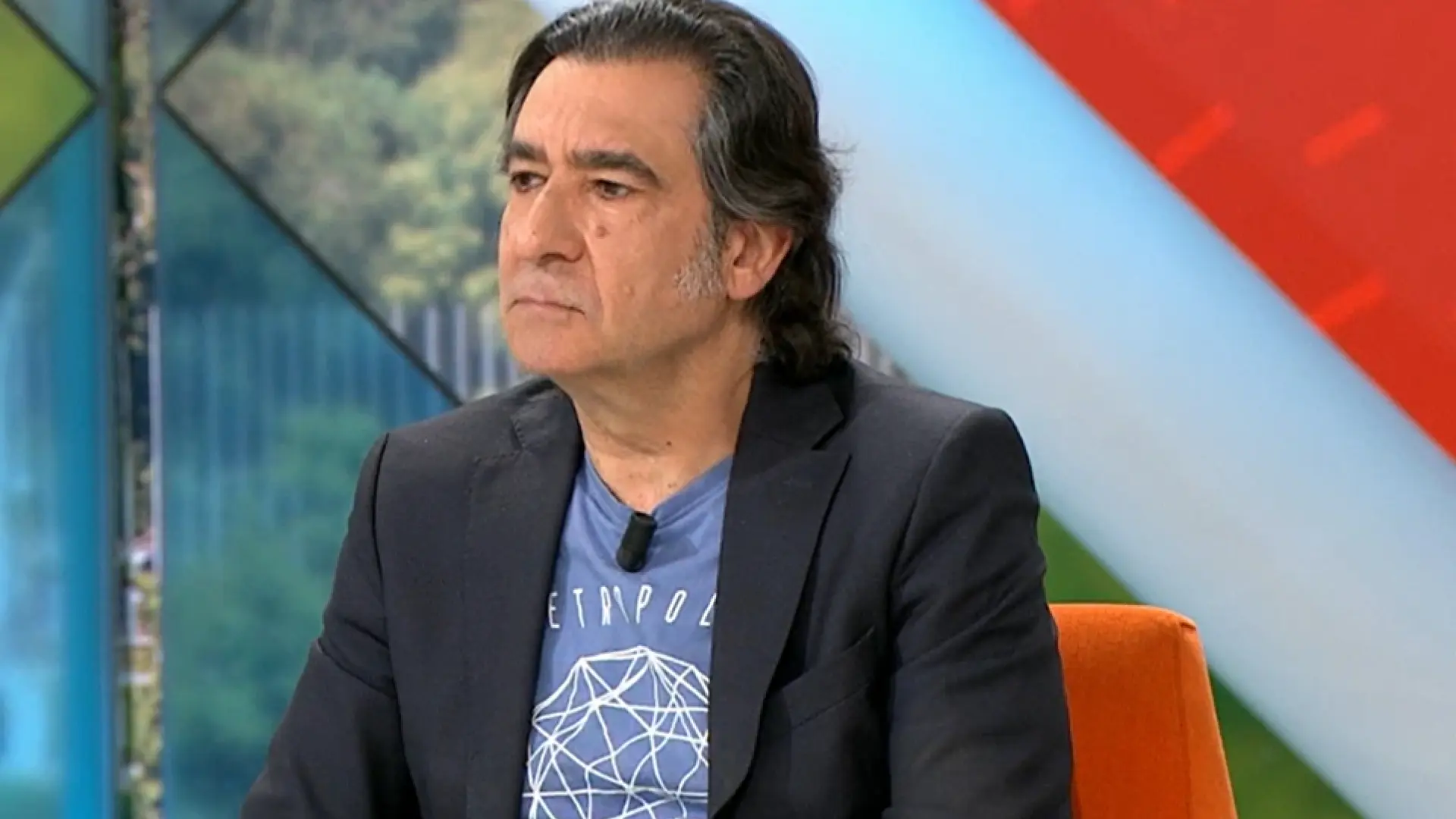 Quién es Ángel Antonio Herrera, escritor, periodista y colaborador en  'Espejo Público'