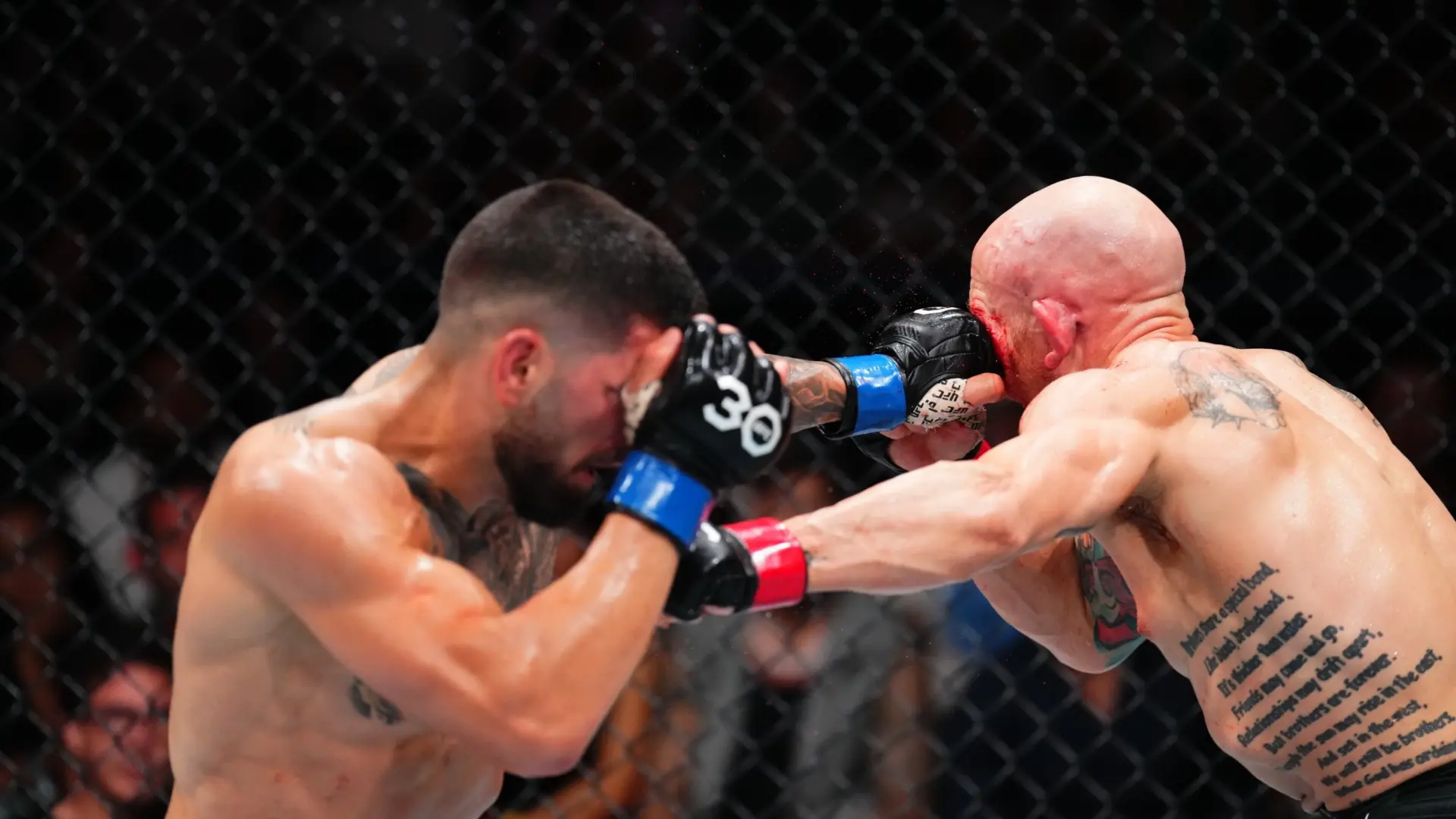 Josh Emmet, el luchador que sobrevivió a Topuria, opina sobre su potencia: "Otros me han pegado más fuerte"