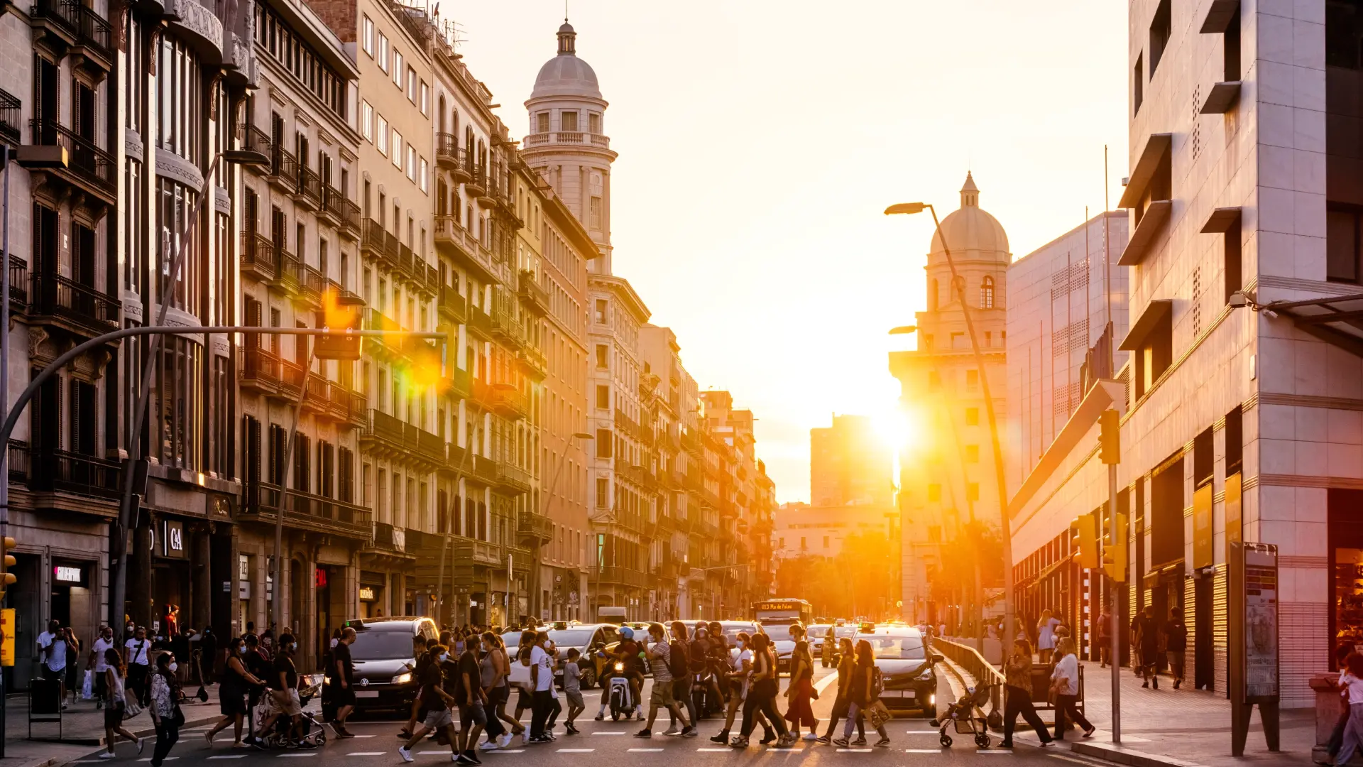 El aumento del calor extremo reduciría un 14% el PIB per cápita en Barcelona hasta 2050, según un estudio