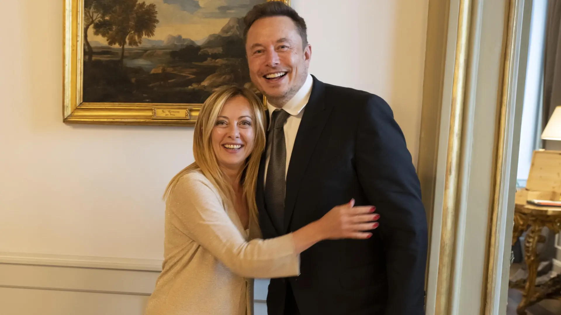 Elon Musk contacta con Meloni para fijar la localización de su pelea