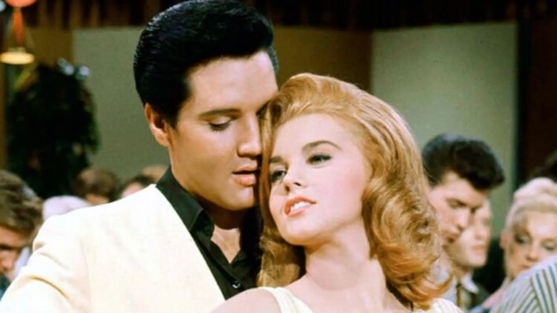 Elvis Presley quiso trabajar en esta película con Barbra Streisand, pero el Coronel no se lo permitió