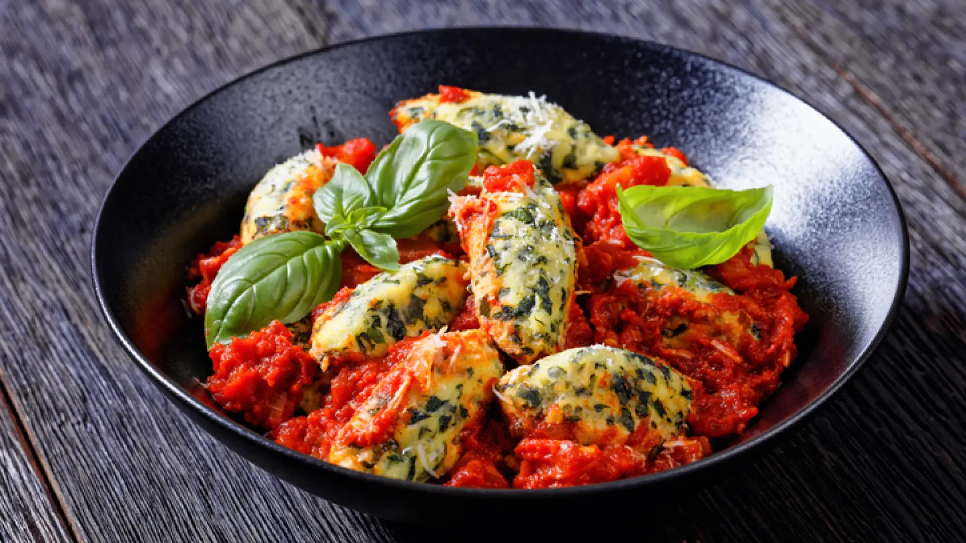 Cómo hacer malfatti de espinacas y queso ricotta: una receta barata y ... Cómo hacer malfatti de espinacas y queso ricotta: una receta barata y ...