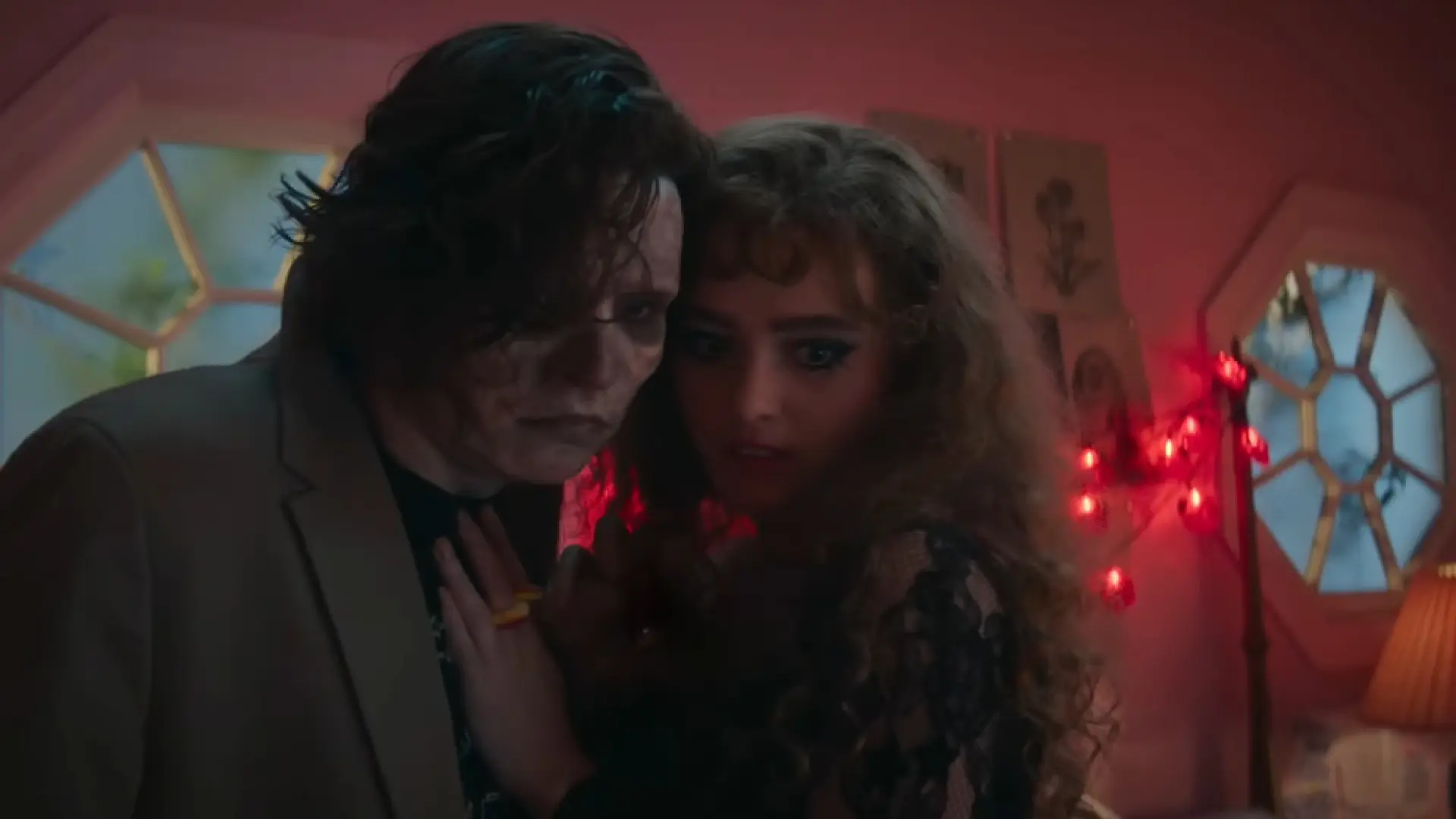 Tráiler de 'Lisa Frankenstein', el regalo envenenado de la guionista de  'Juno' para San Valentín