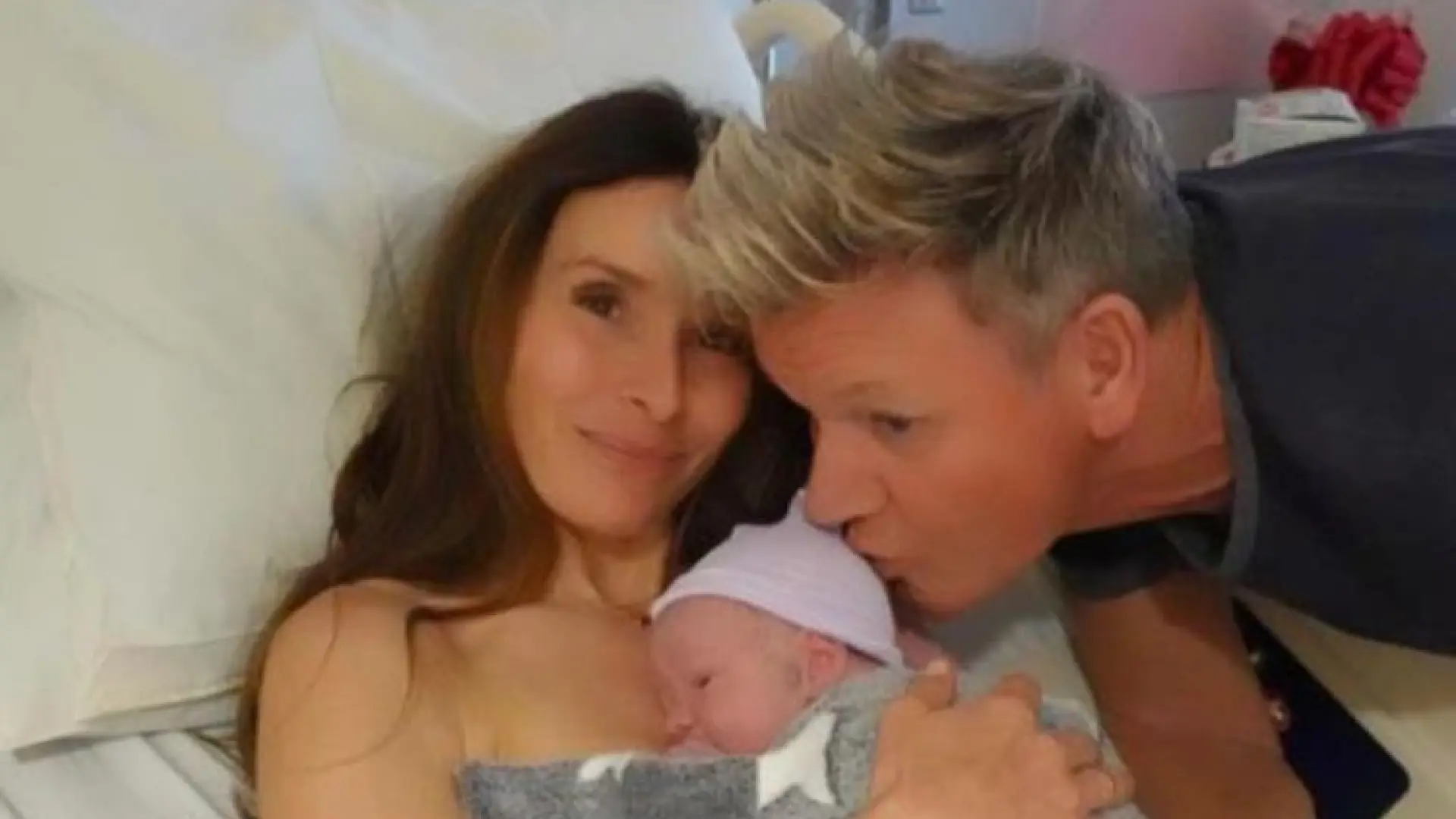 El chef Gordon Ramsay anuncia por sorpresa que ha sido padre por sexta vez