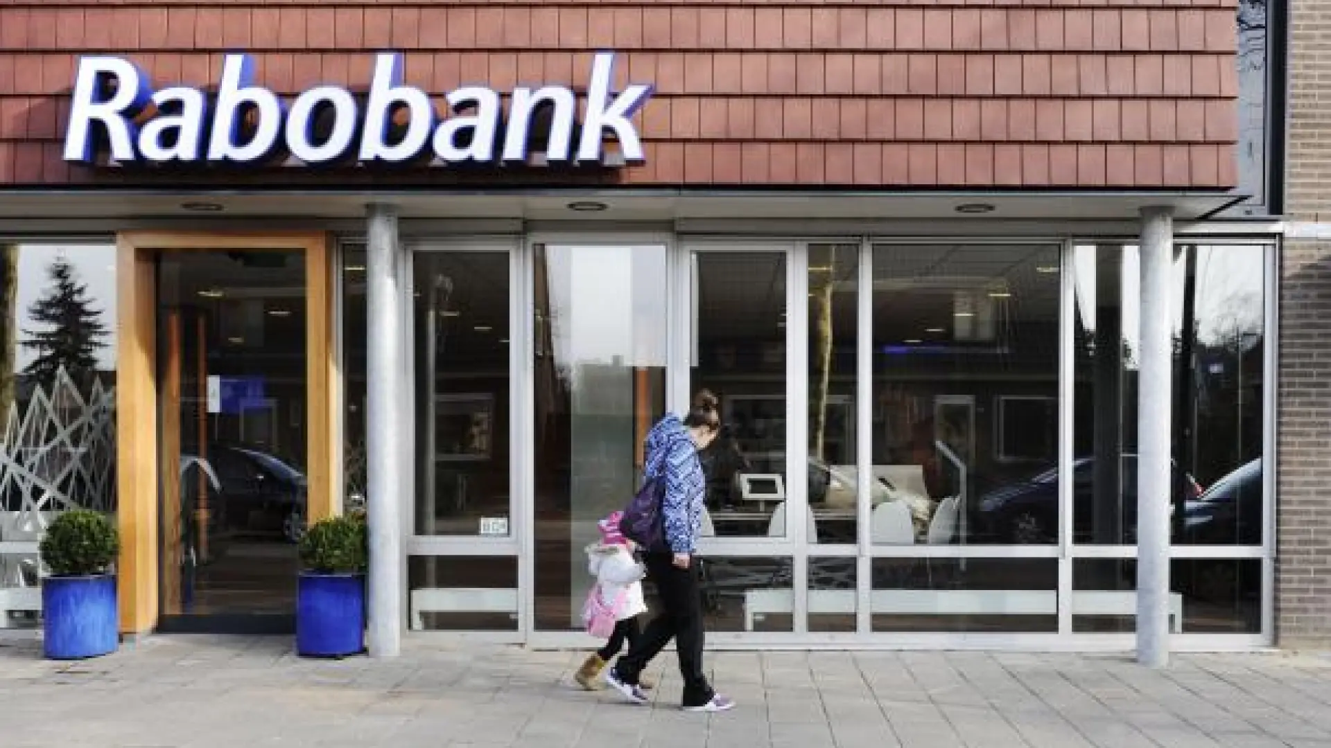 La UE multa a Rabobank con 26,6 millones por su participación en un ...