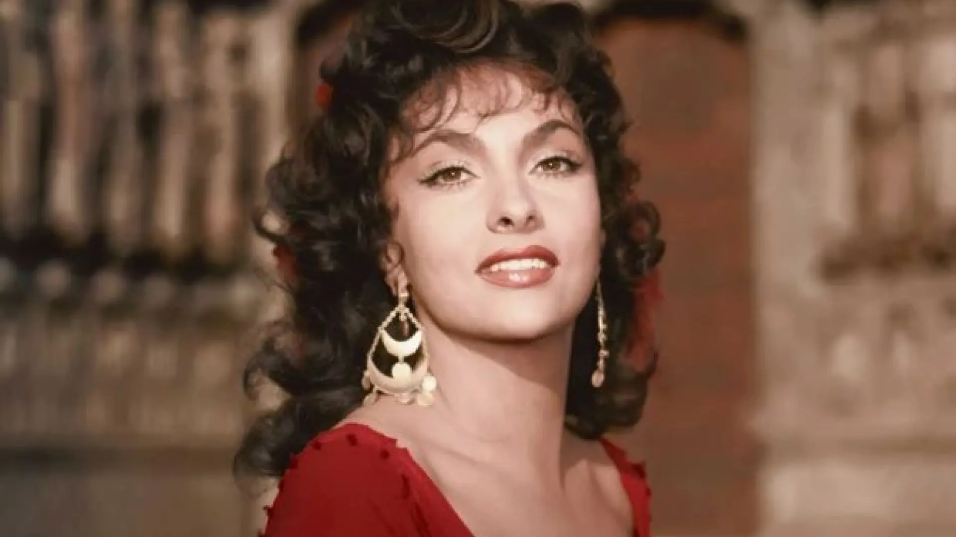
         El documental sobre Gina Lollobrigida desvela su tren de vida: "En solo un mes se gastaba entre 80 y 120.000 €" 
    