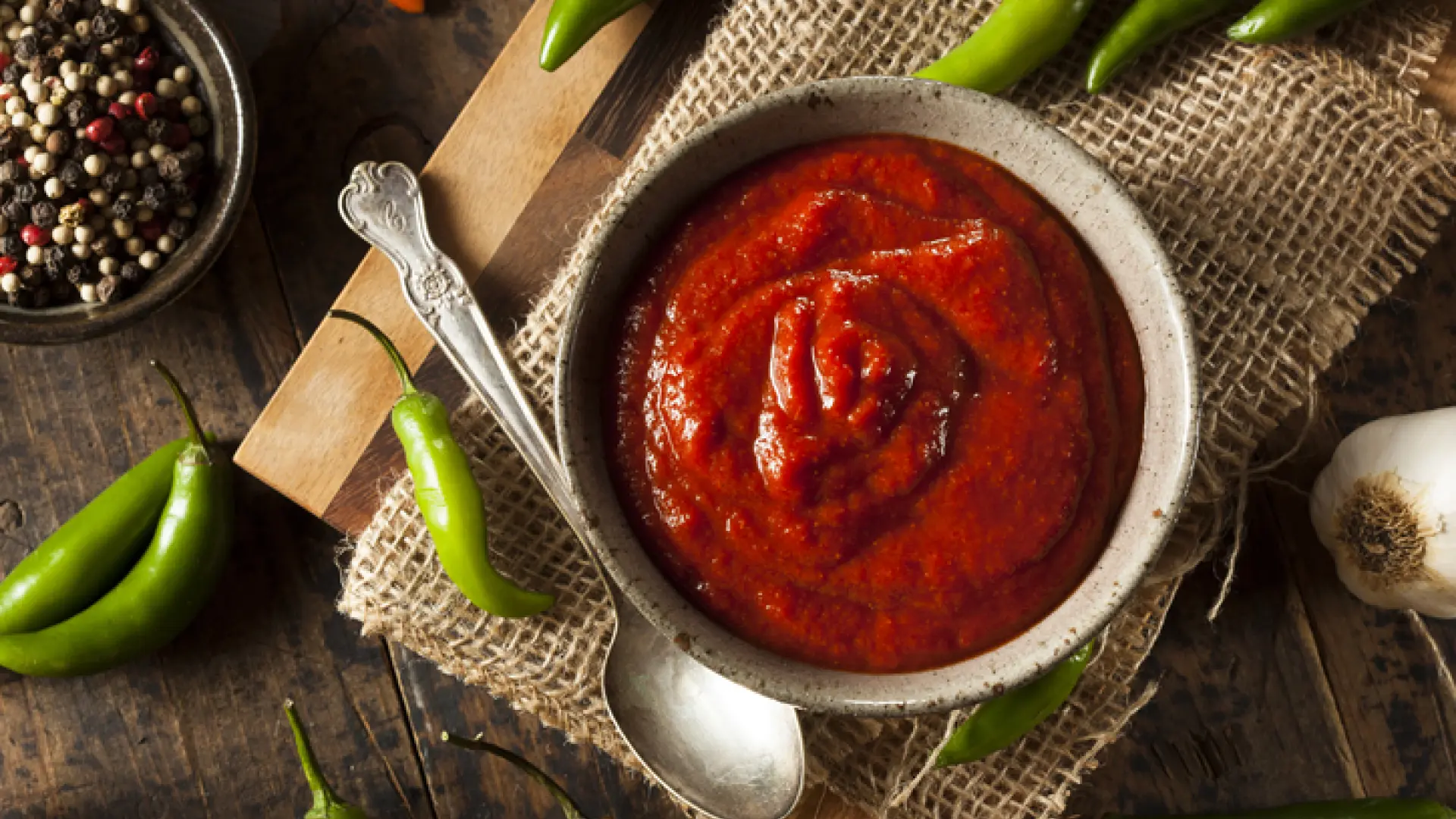 Las recetas de salsas más famosas que convirtieron a sus creadores en millonarios