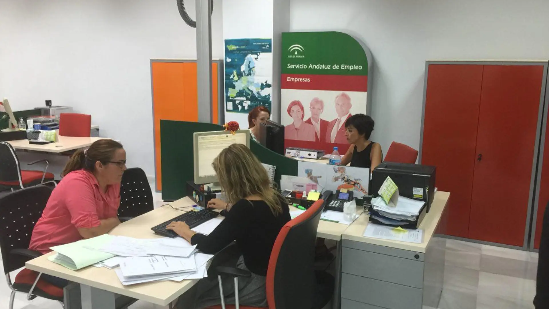 La Junta refuerza el programa de inserción laboral Andalucía Orienta para atender a 150.000 parados
