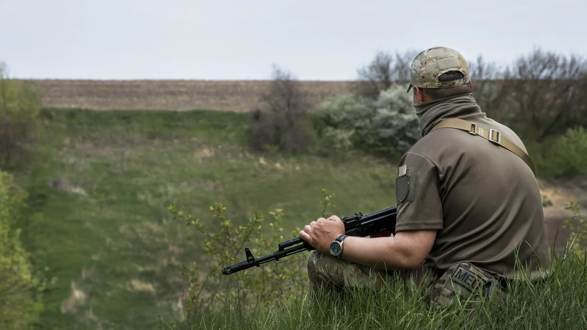 Casi 3.700 euros, inhabilitación y privación de armas: la condena a un cazador por abatir un corzo fuera de la montería autorizada