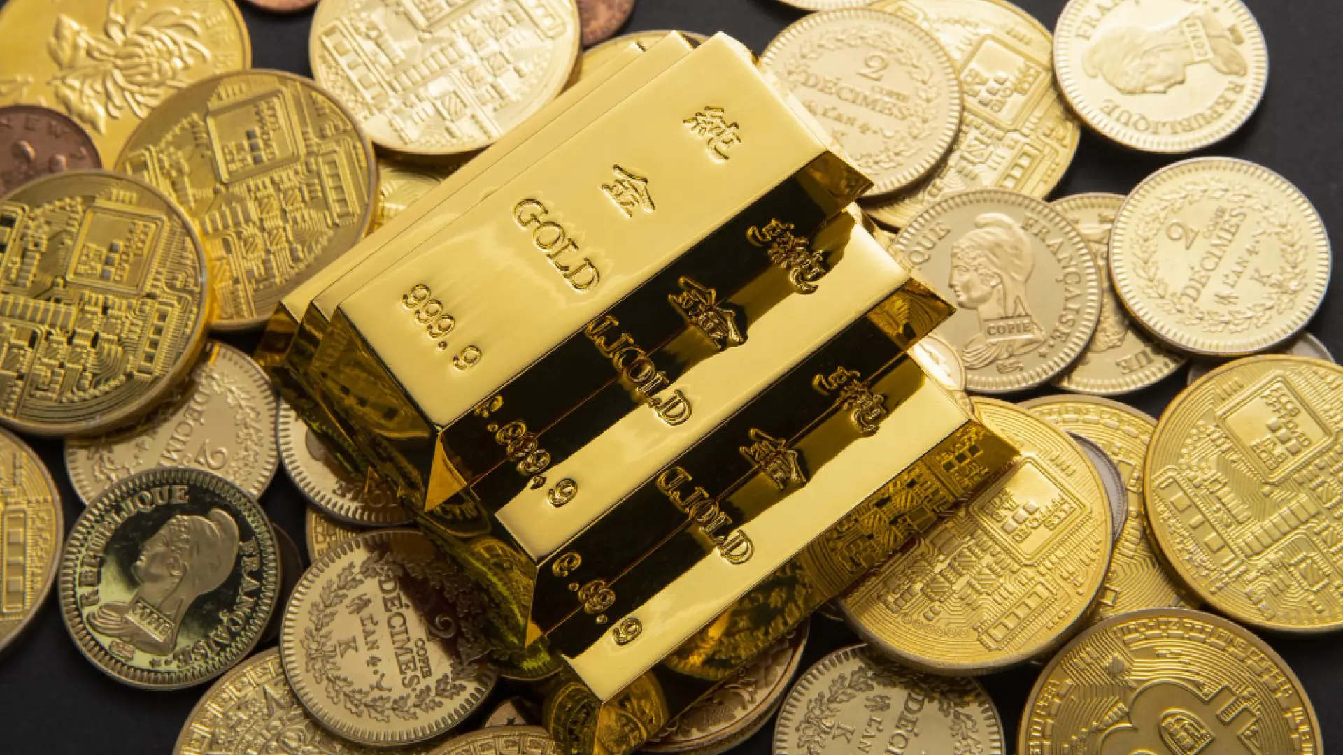 El precio del oro marca un nuevo récord y alcanza los 3.800 dólares en medio de la mayor incertidumbre geopolítica mundial