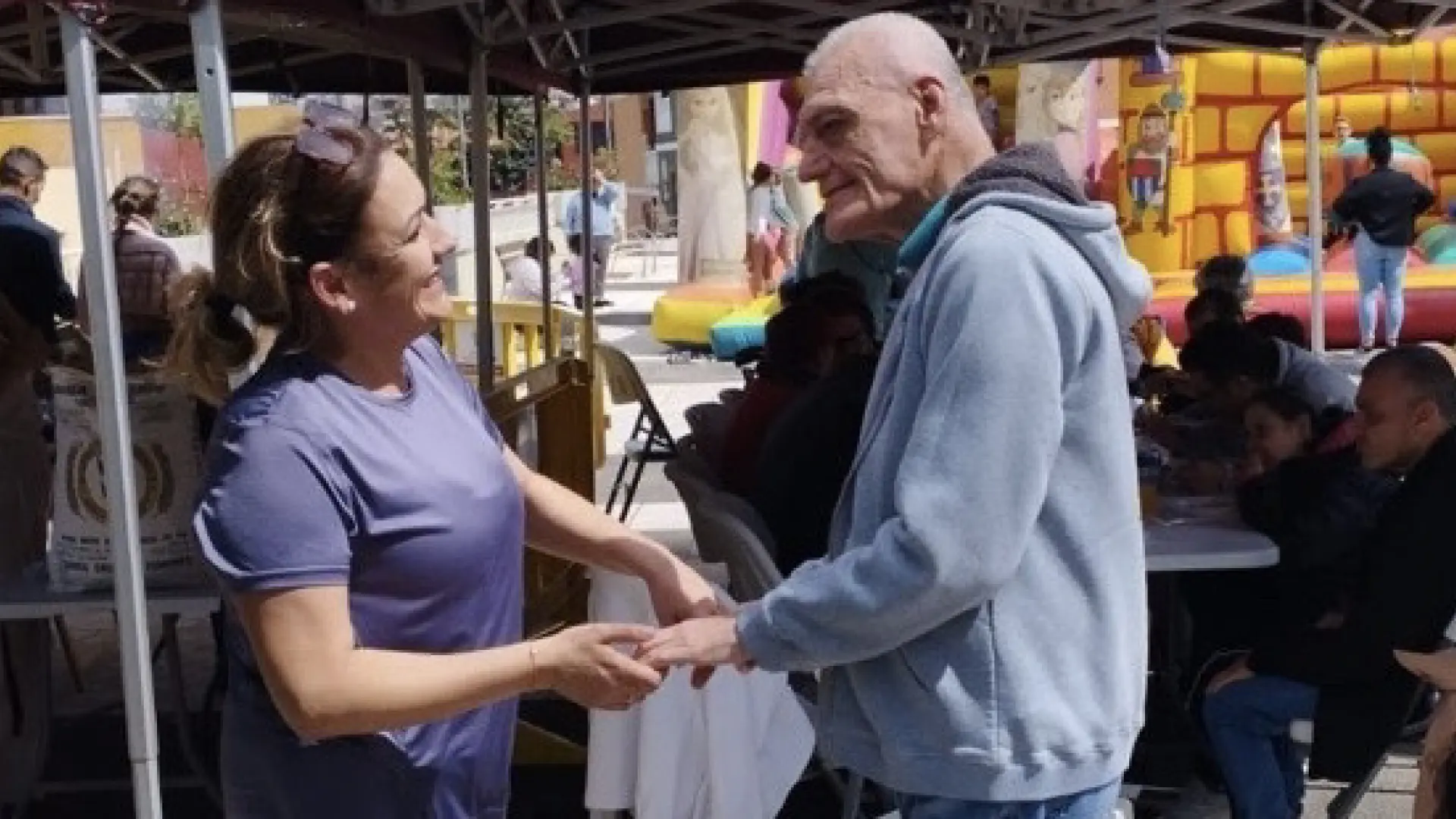 Así es la labor del conector comunitario para lograr la inclusión de ...