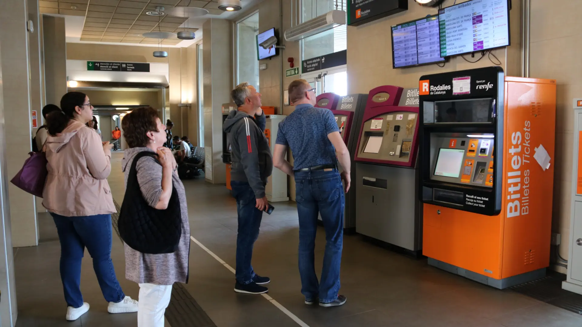 Una incidencia deja a las estaciones de Rodalies sin megafonía ni monitores por segundo día consecutivo