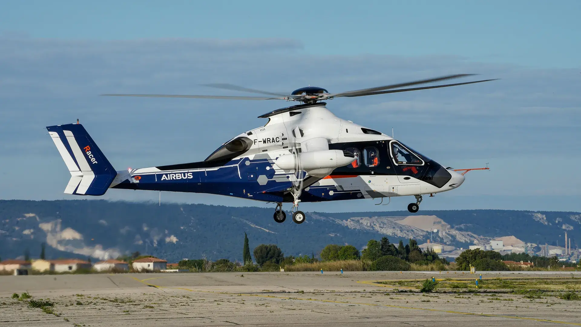 Airbus vuela por primera vez ante el público su aeronave Racer, mitad ...