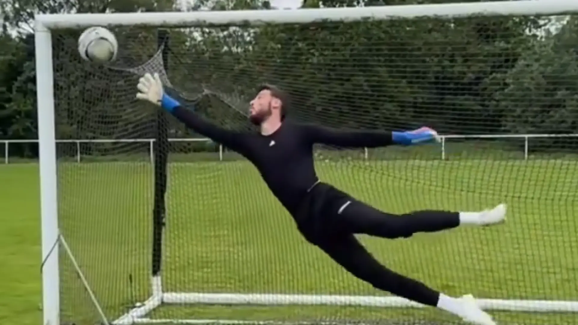 De Gea sorprende con un enigmático vídeo que apunta a regreso al fútbol profesional