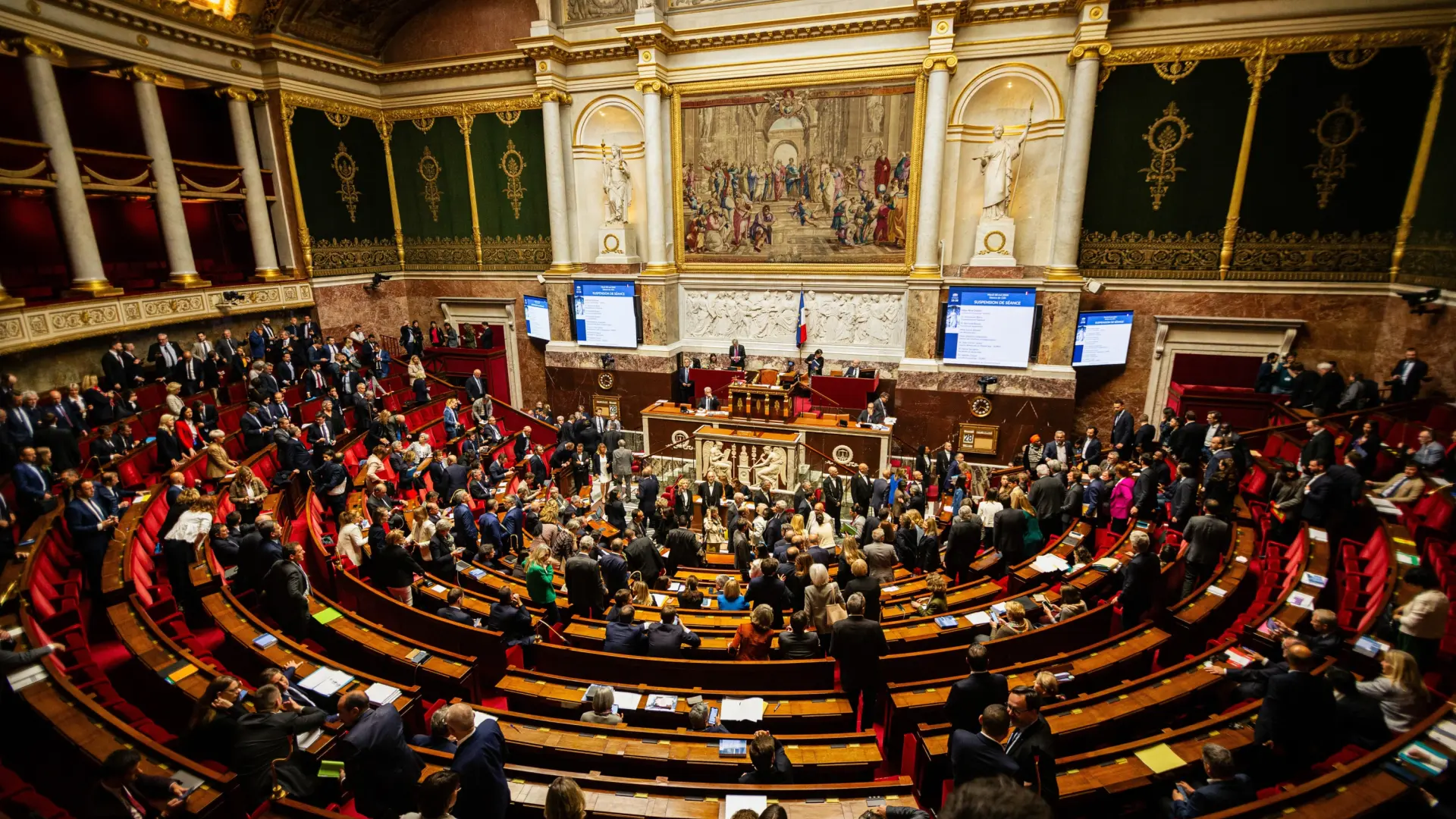 Francia aprueba legalizar la eutanasia para enfermos incurables