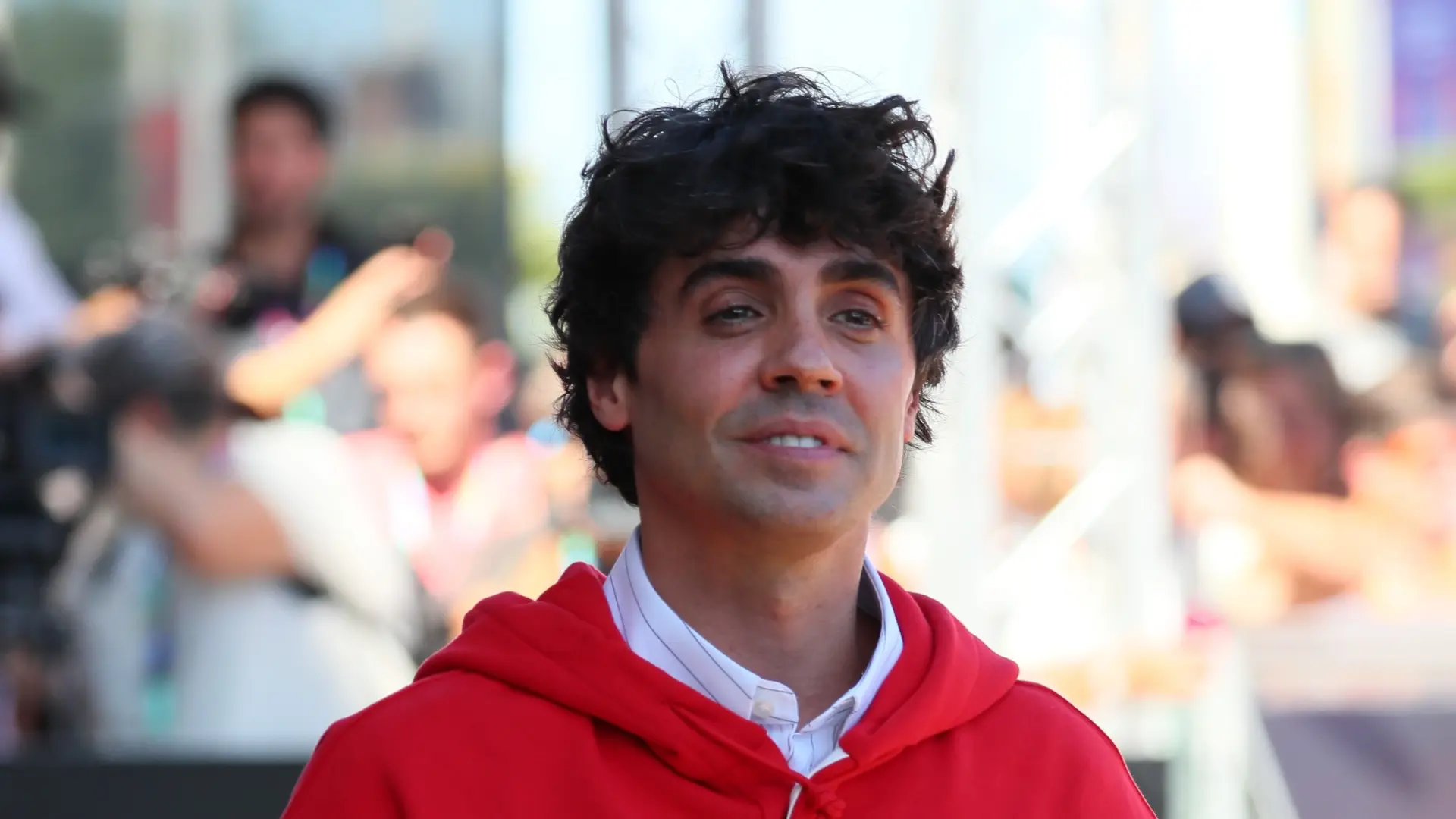 Javier Ambrossi celebra su 40 cumpleaños por todo lo alto actuación