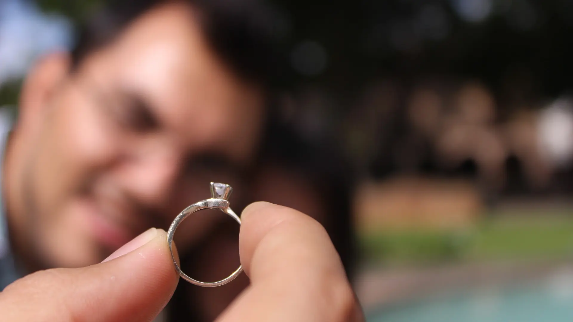Ni Taylor Swift ni Selena Gomez, los anillos de compromiso más caros de la historia