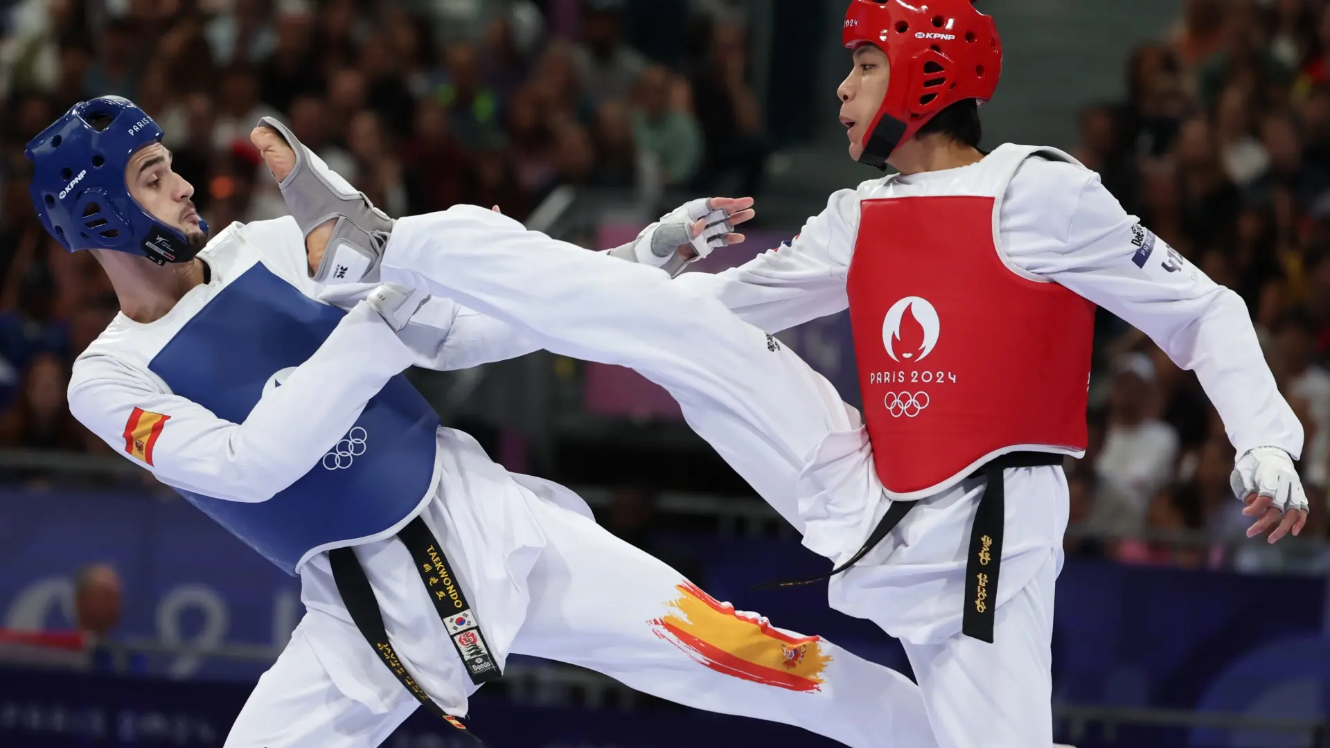 El taekwondo da por fin una alegría a España: Javier Pérez Polo se mete en cuartos de final