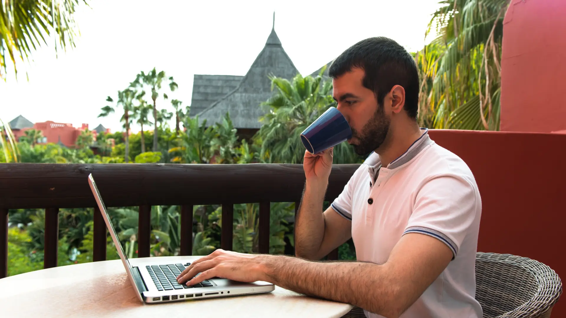 La ley del teletrabajo cumple cinco años con resistencias, pero con el modelo híbrido asentado