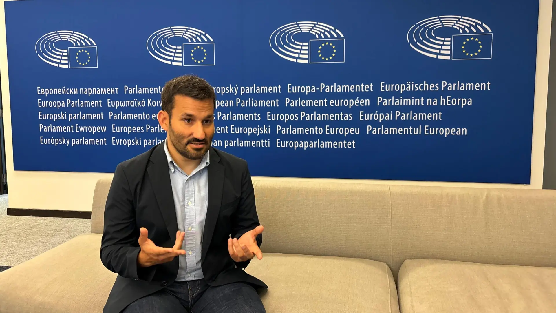 Vicent Marzà (Compromís): "Lo primero es que las casas solo se puedan comprar para residir en ellas o para alquiler asequible"