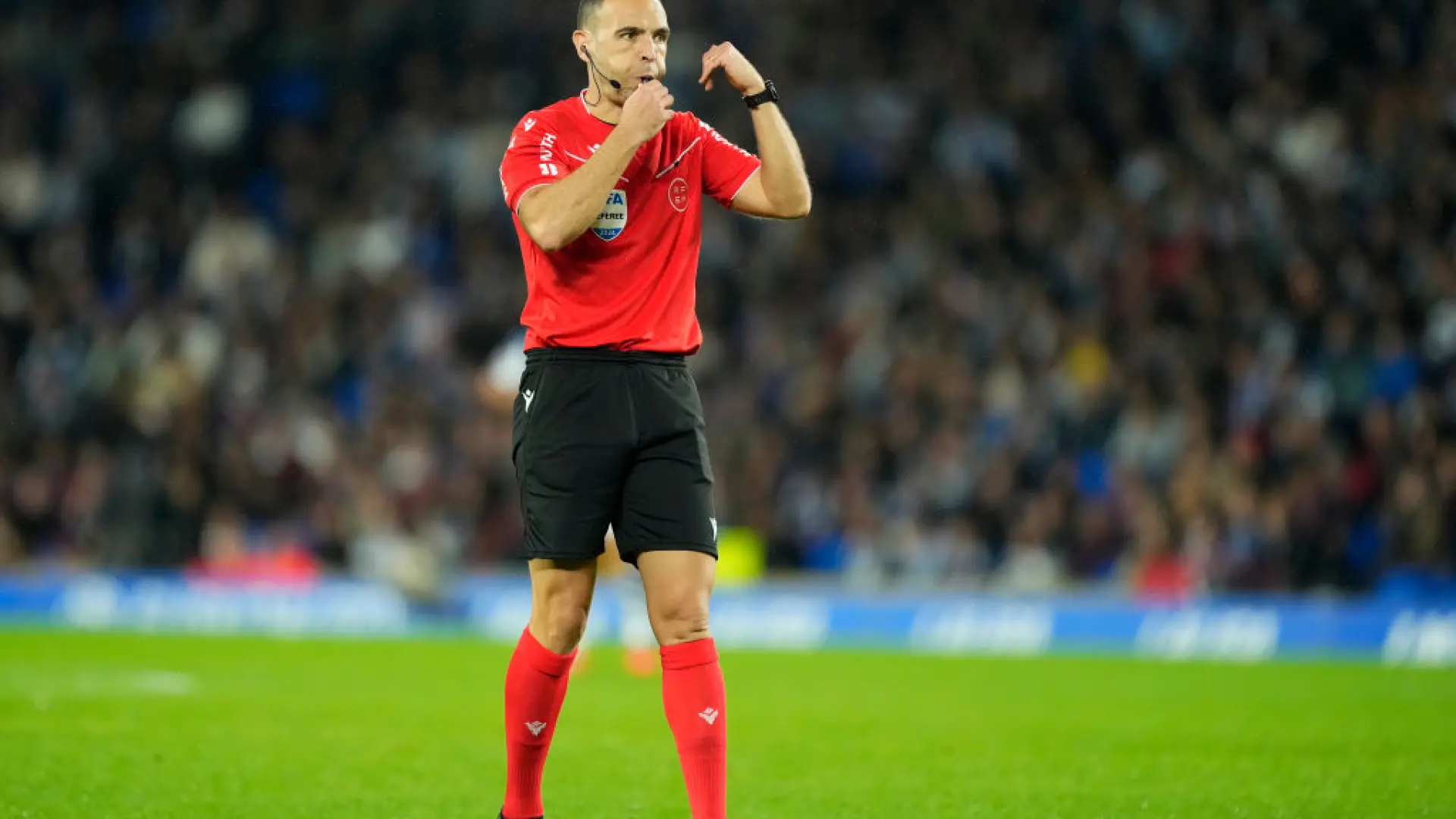 Los árbitros se defienden de las críticas por el fuera de juego de Lewandowski: "En este caso la tecnología funciona perfectamente"