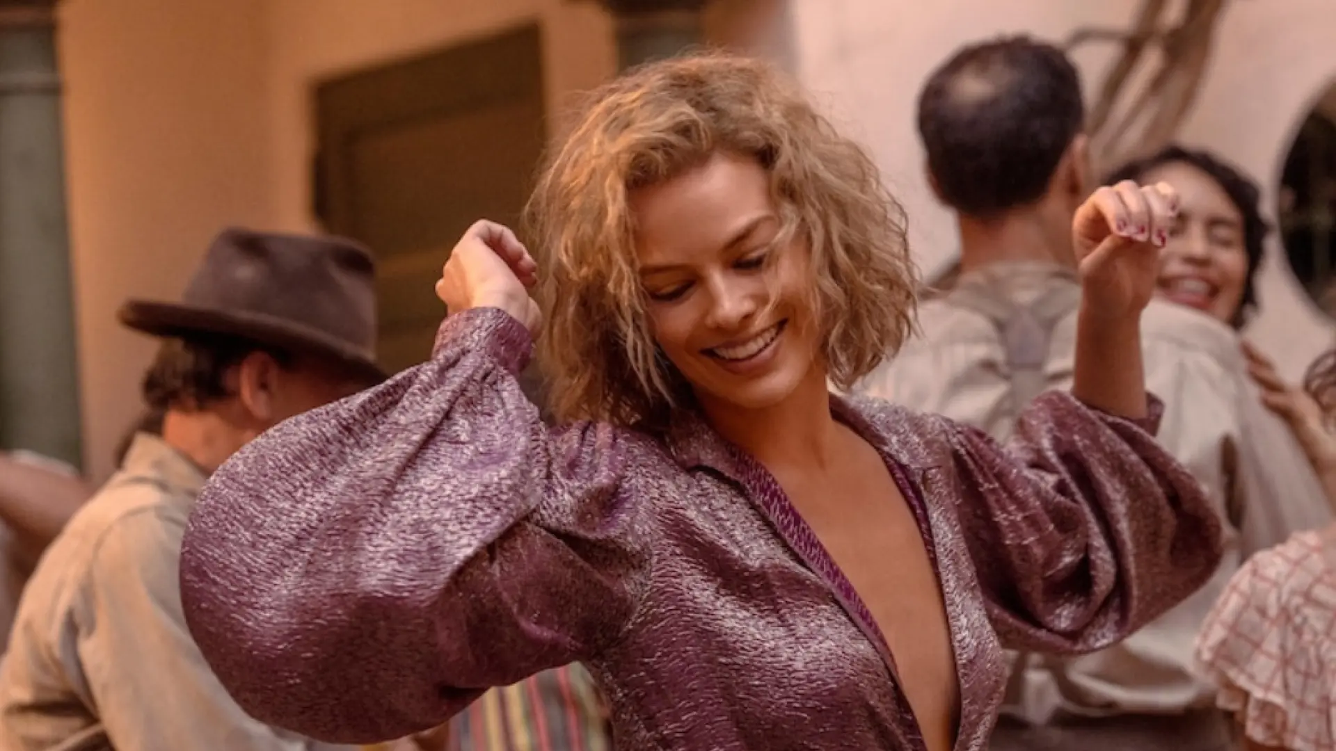 Si te gusta 'Babylon', Margot Robbie tiene este mensaje para ti: "Te quiero"