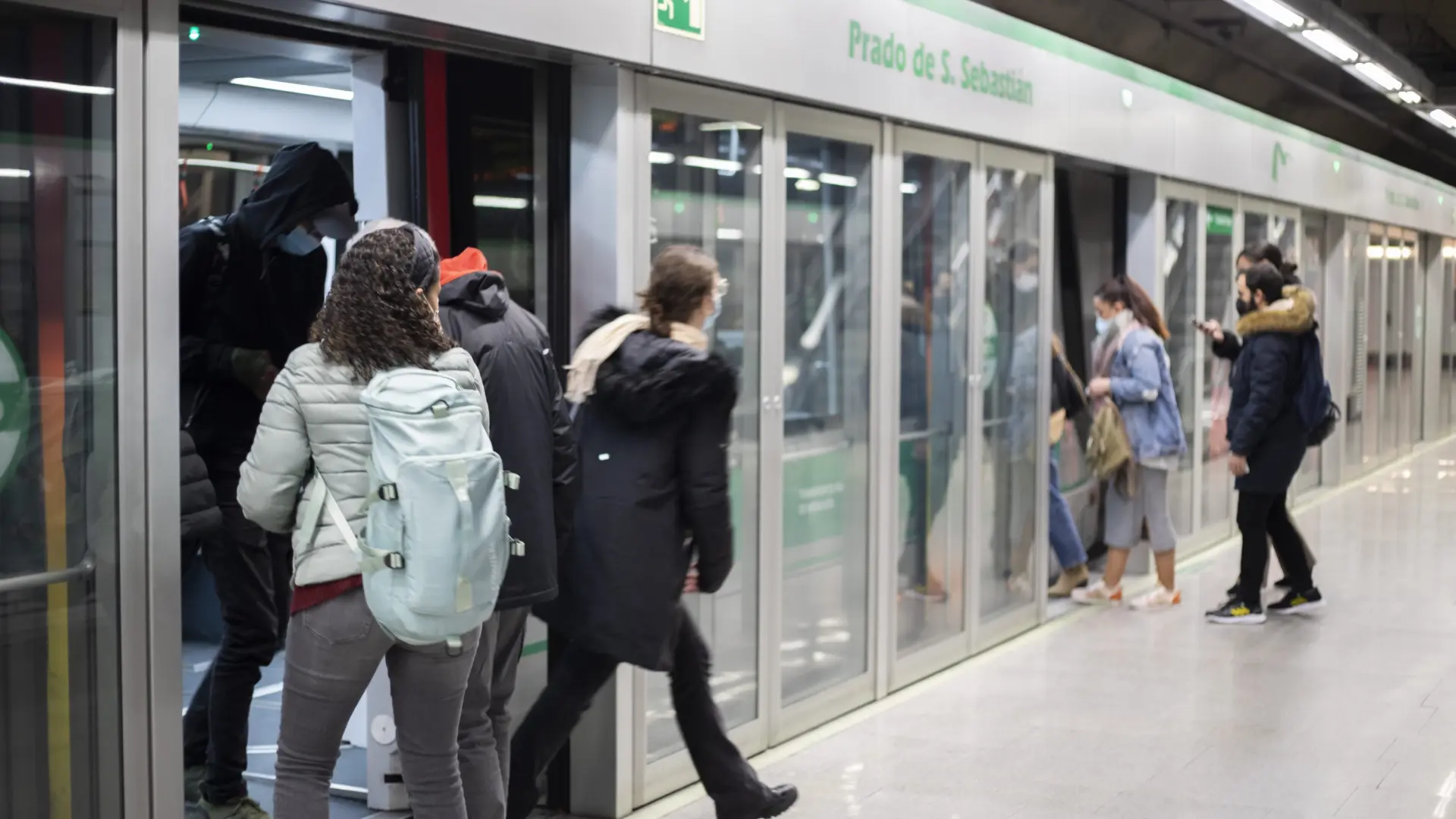 La línea 1 del metro de Sevilla contará con cinco trenes más en dos años