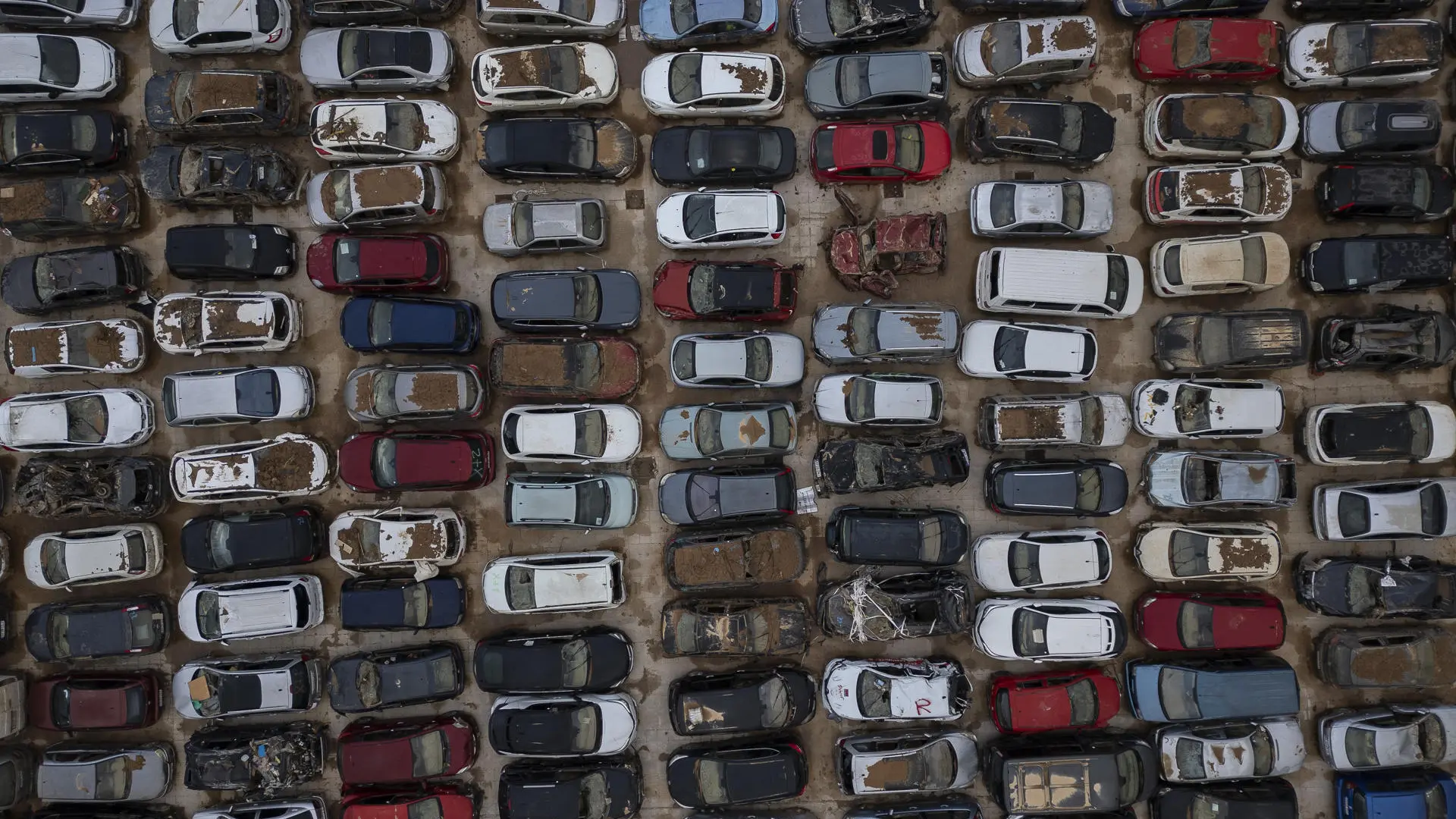 3.000 euros por familia y 2.500 euros por coche: así son las nuevas ayudas automáticas por la DANA