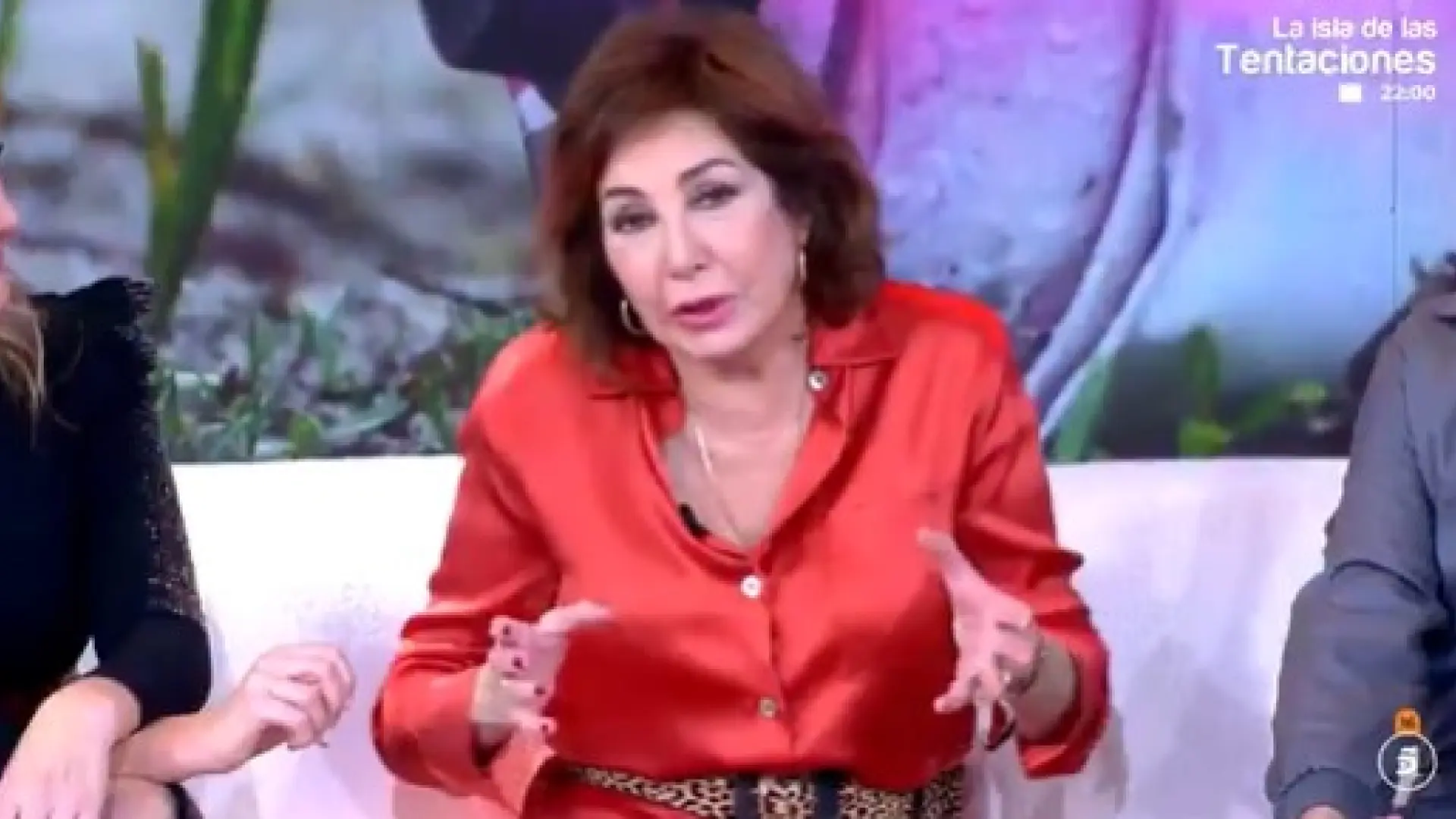 El emotivo mensaje de Ana Rosa Quintana en su despedida de 'TardeAR': "Dejo aquí gente llena de talento"