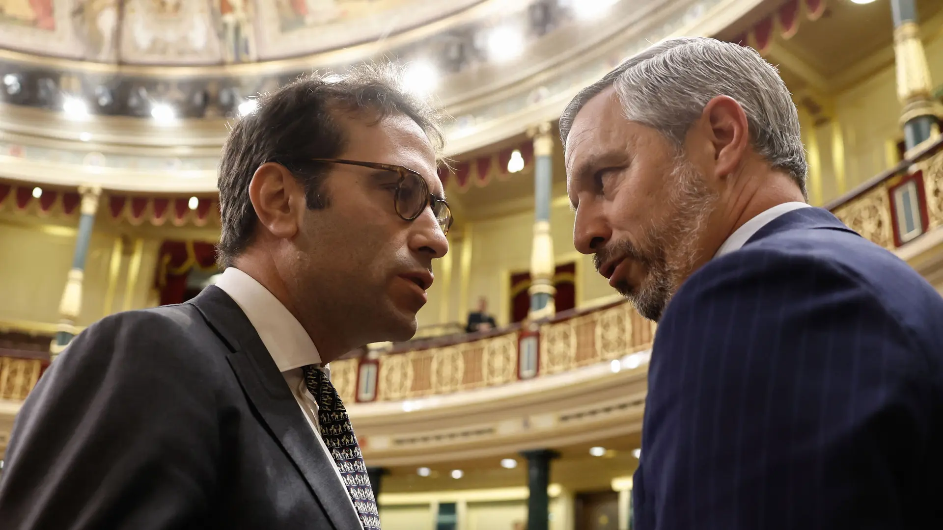 
         La montaña rusa de Gobierno y oposición en la semana arancelaria 
    